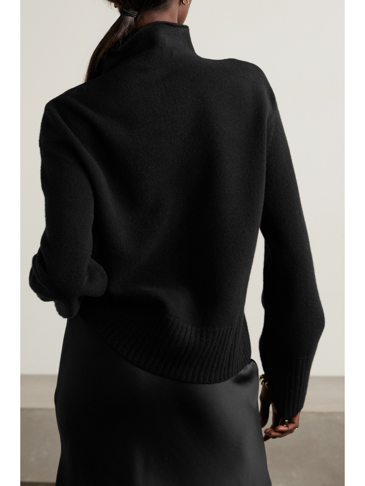 Fforme Julie Wool-blend Sweater In Black