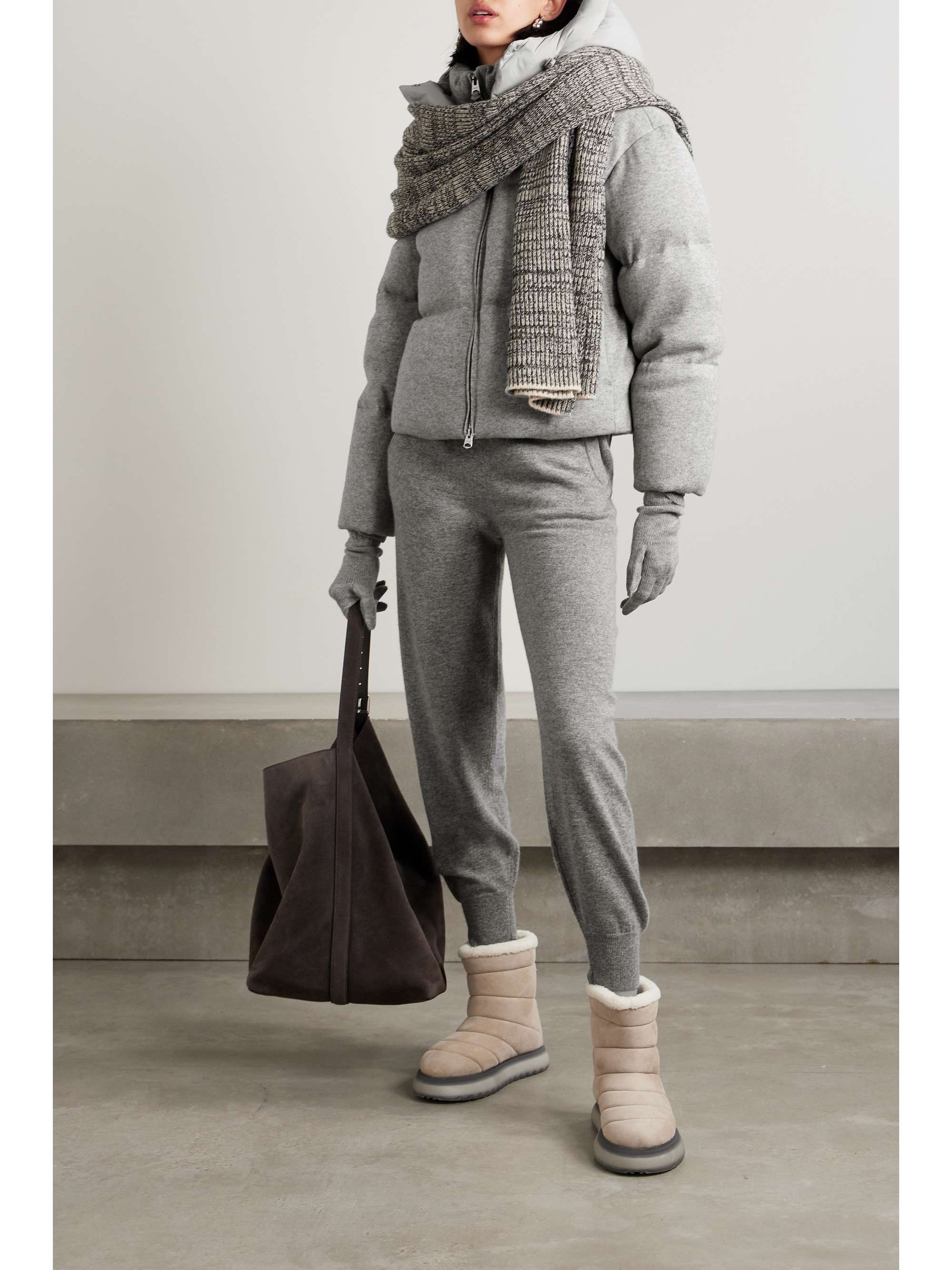 MACKAGE 