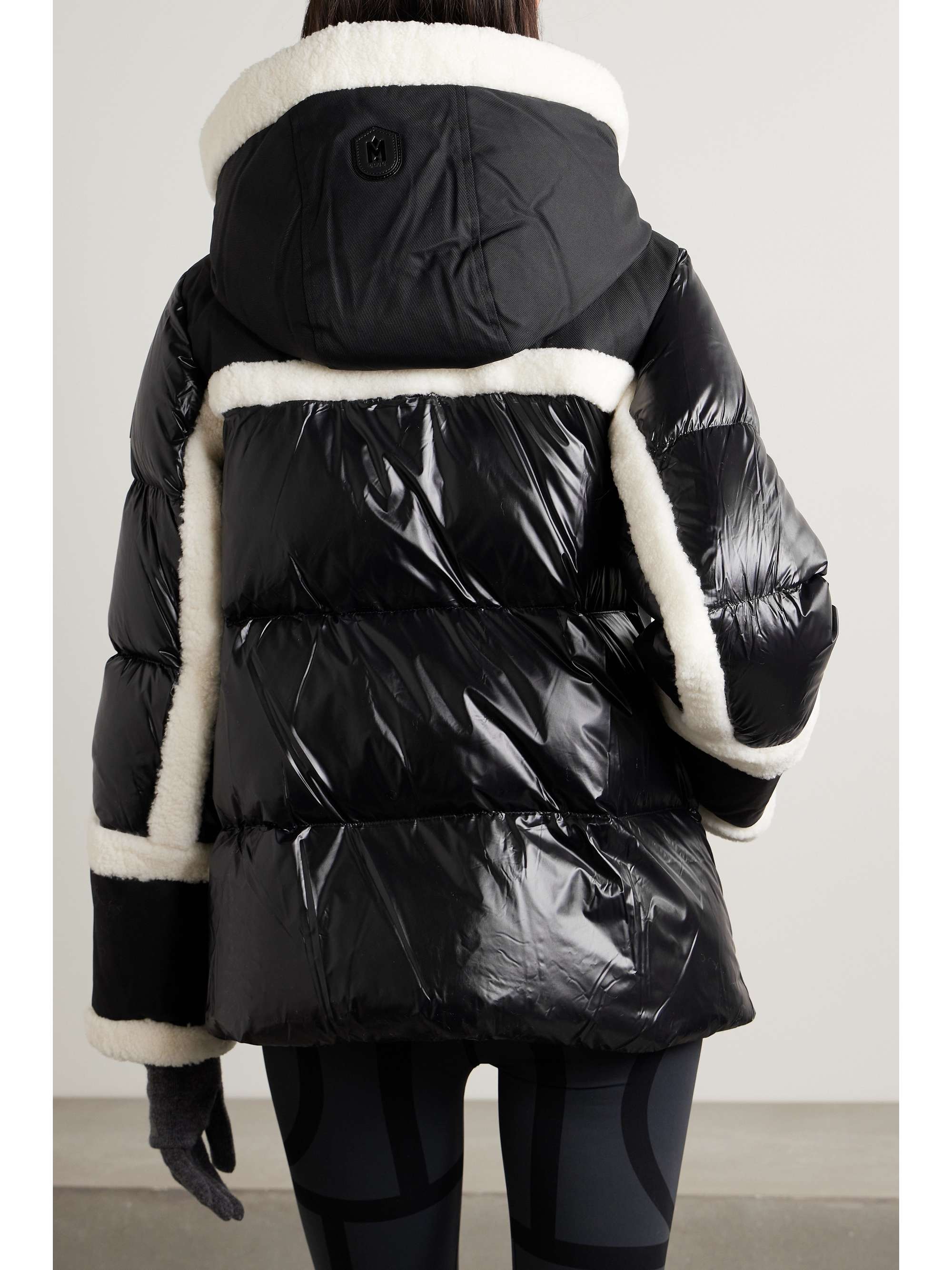 MACKAGE 