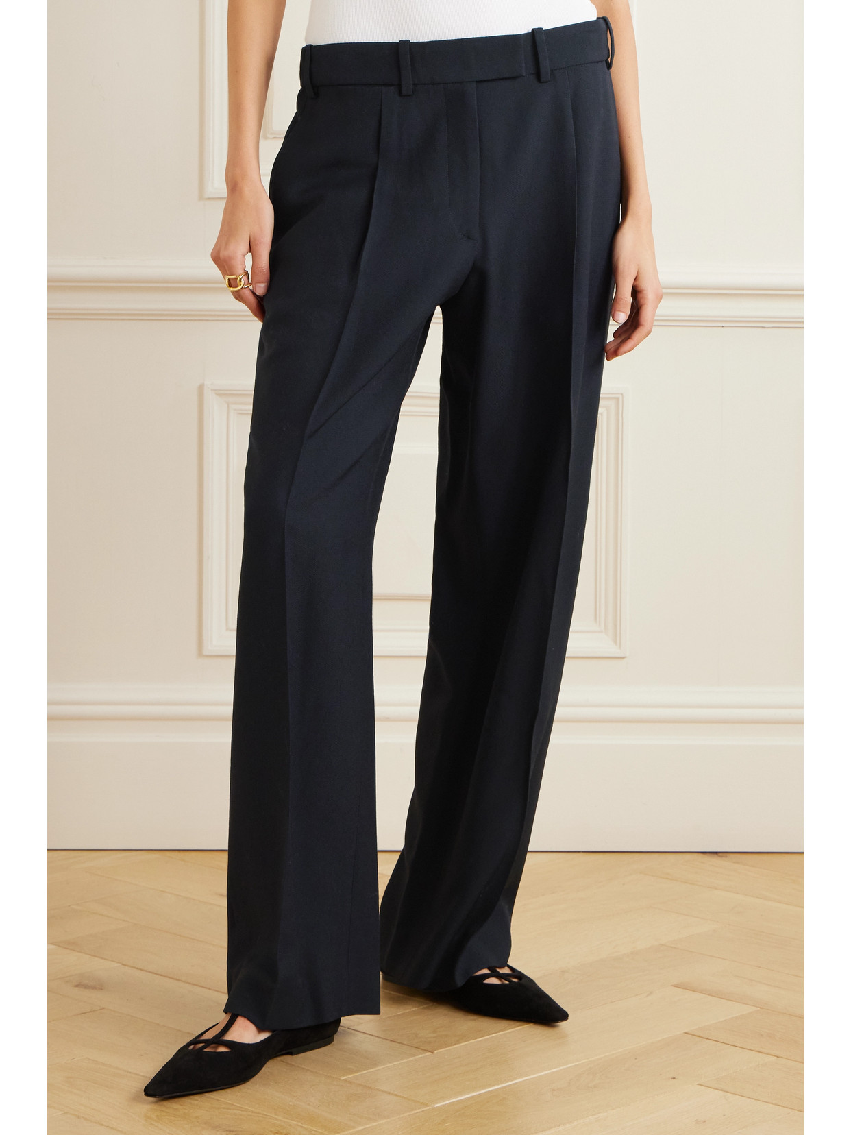 Shop The Row Roan Pleated Wide-leg Pants In Blue