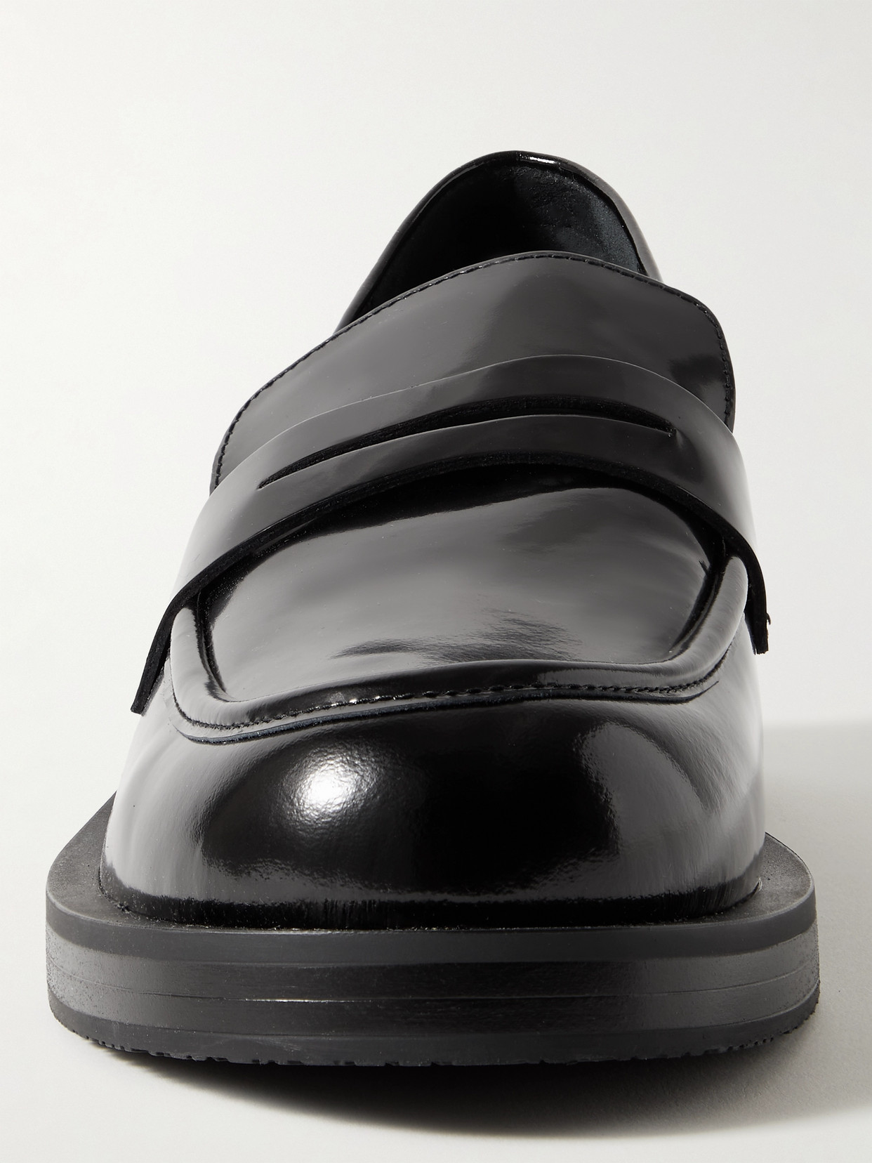 Shop Stuart Weitzman Palmer Glossed-leather Loafers In Black