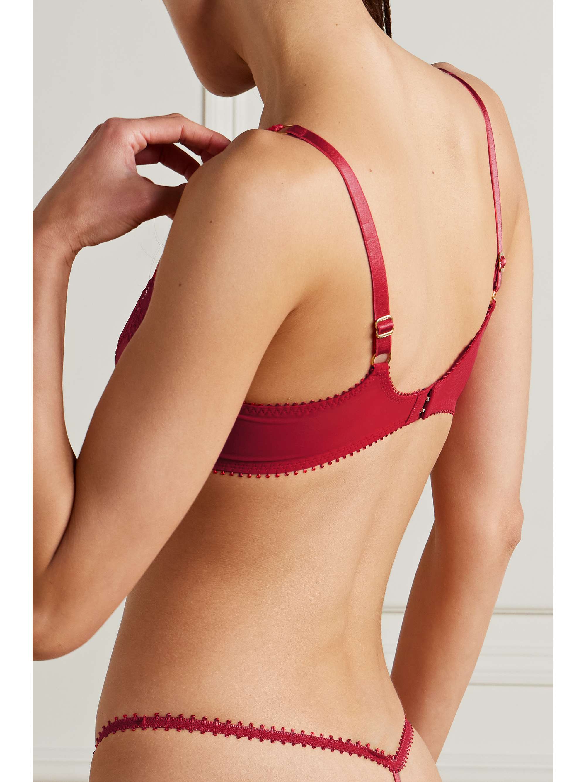 AGENT PROVOCATEUR 