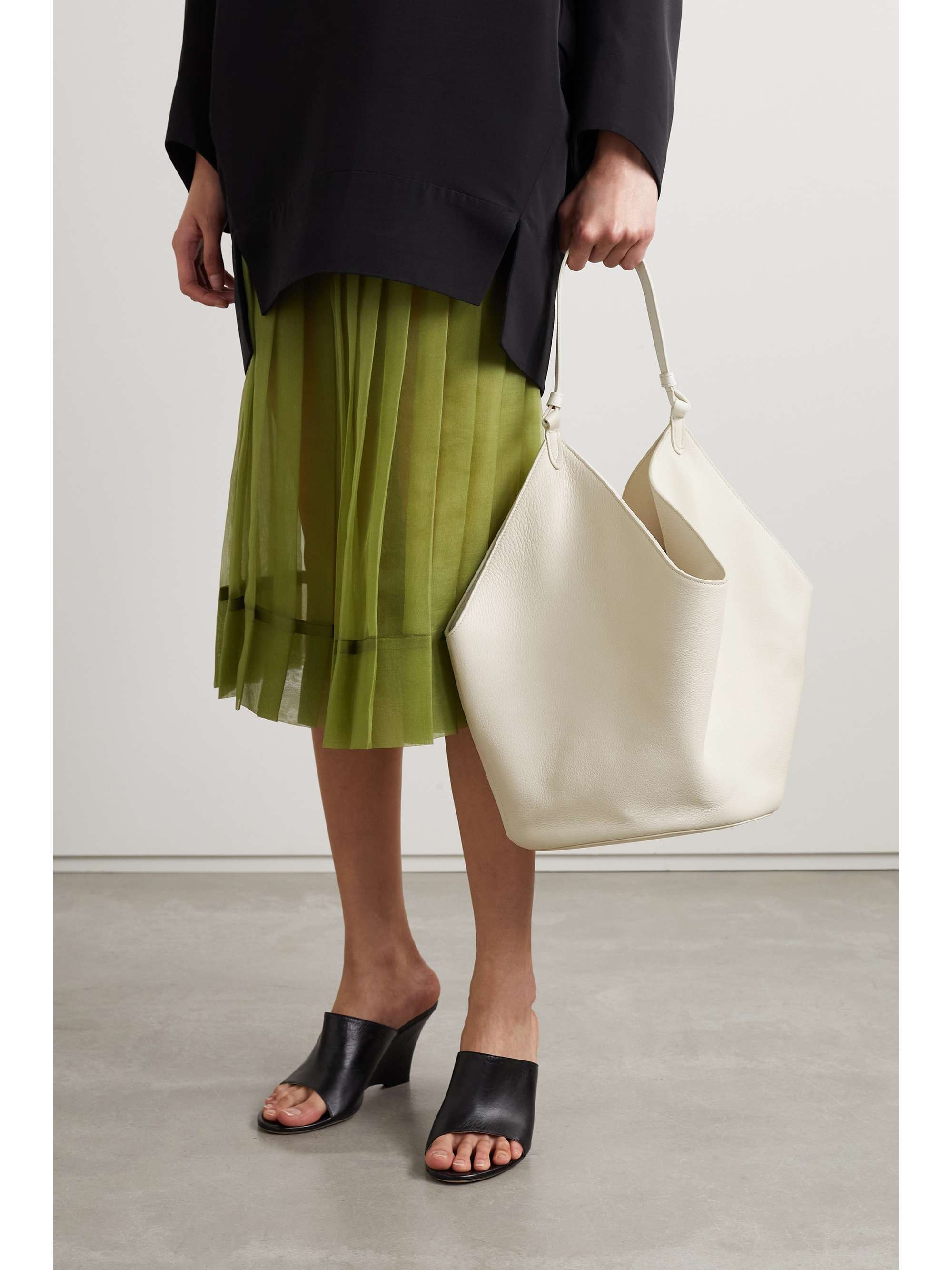 KHAITE Lotus medium textured-leather tote | NET-A-PORTER