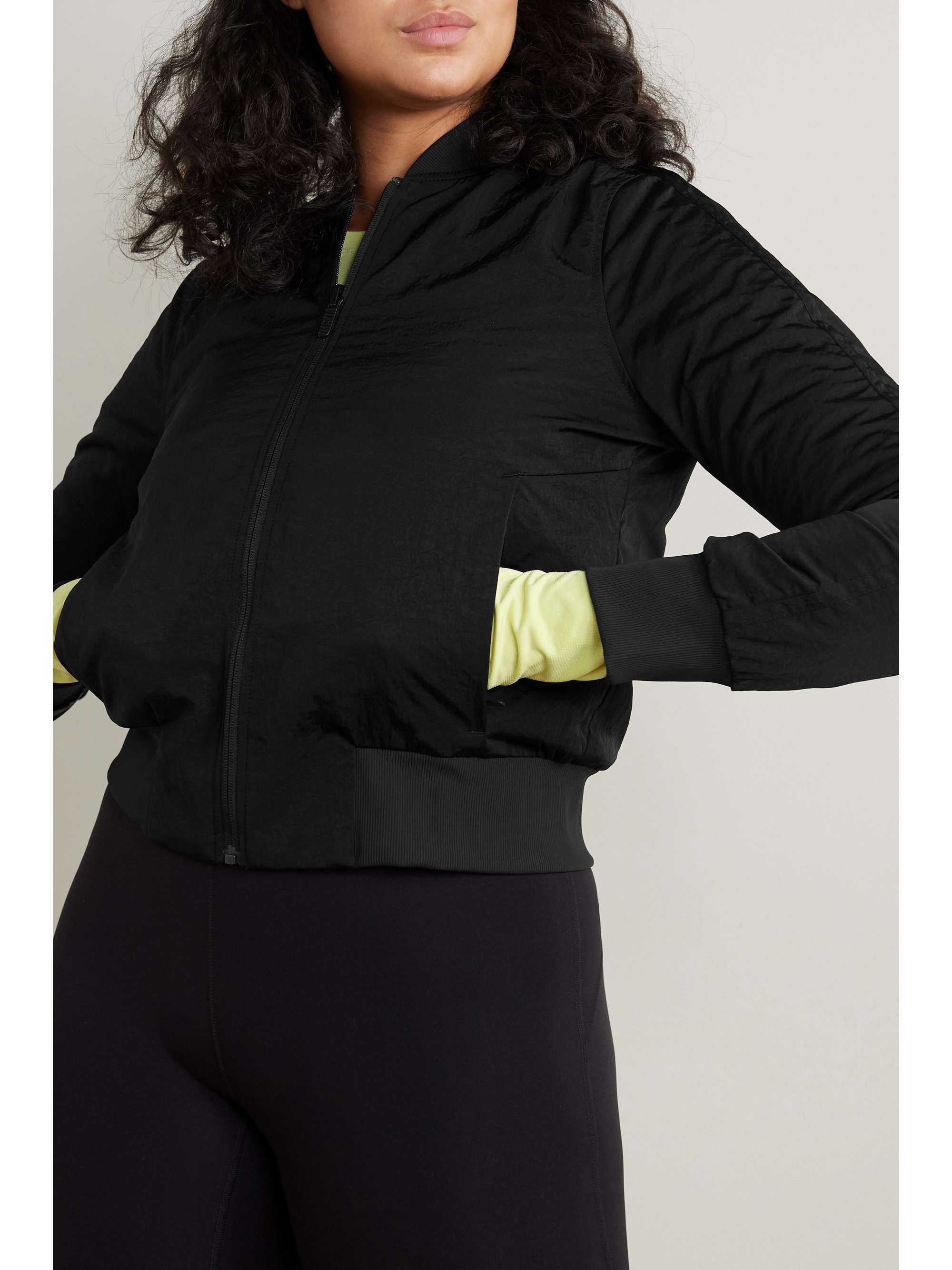LULULEMON 