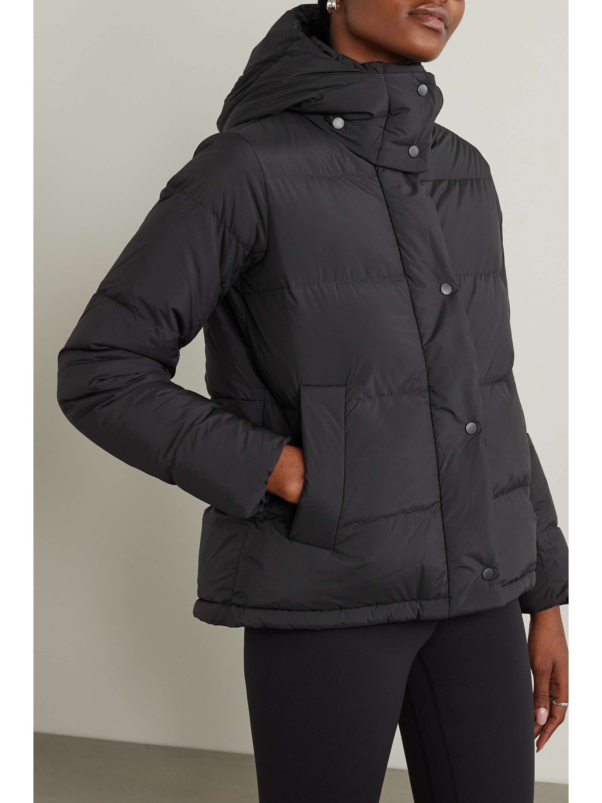 LULULEMON 