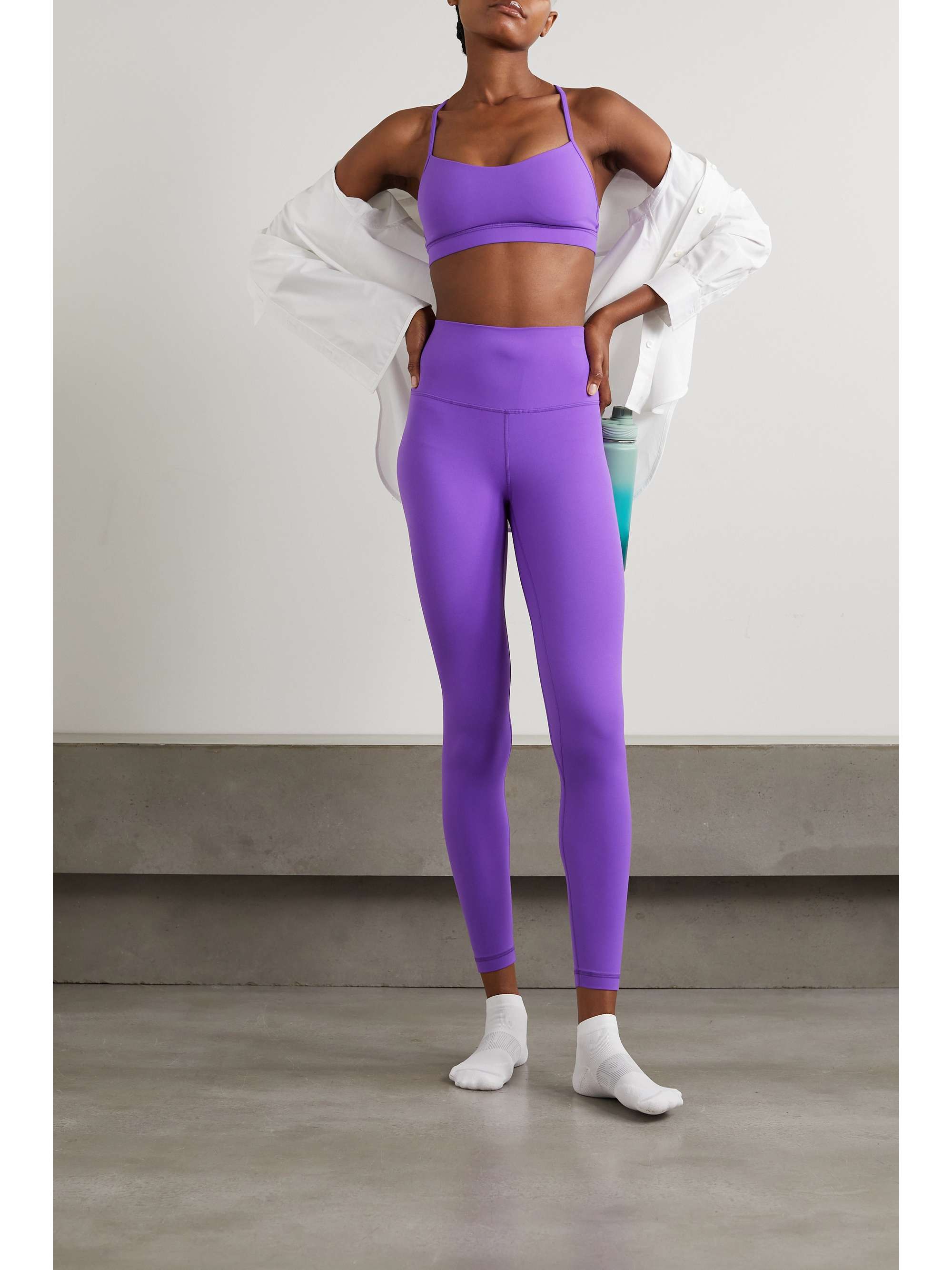 LULULEMON Flow Y Nulu sports bra