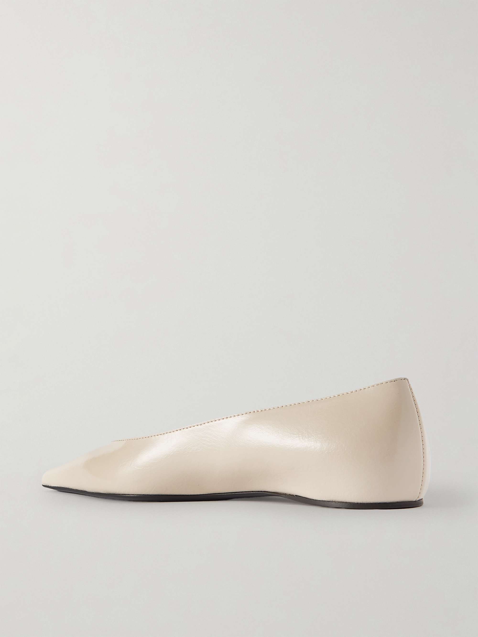 TOTEME + NET SUSTAIN The Asymmetric Ballerina leather point