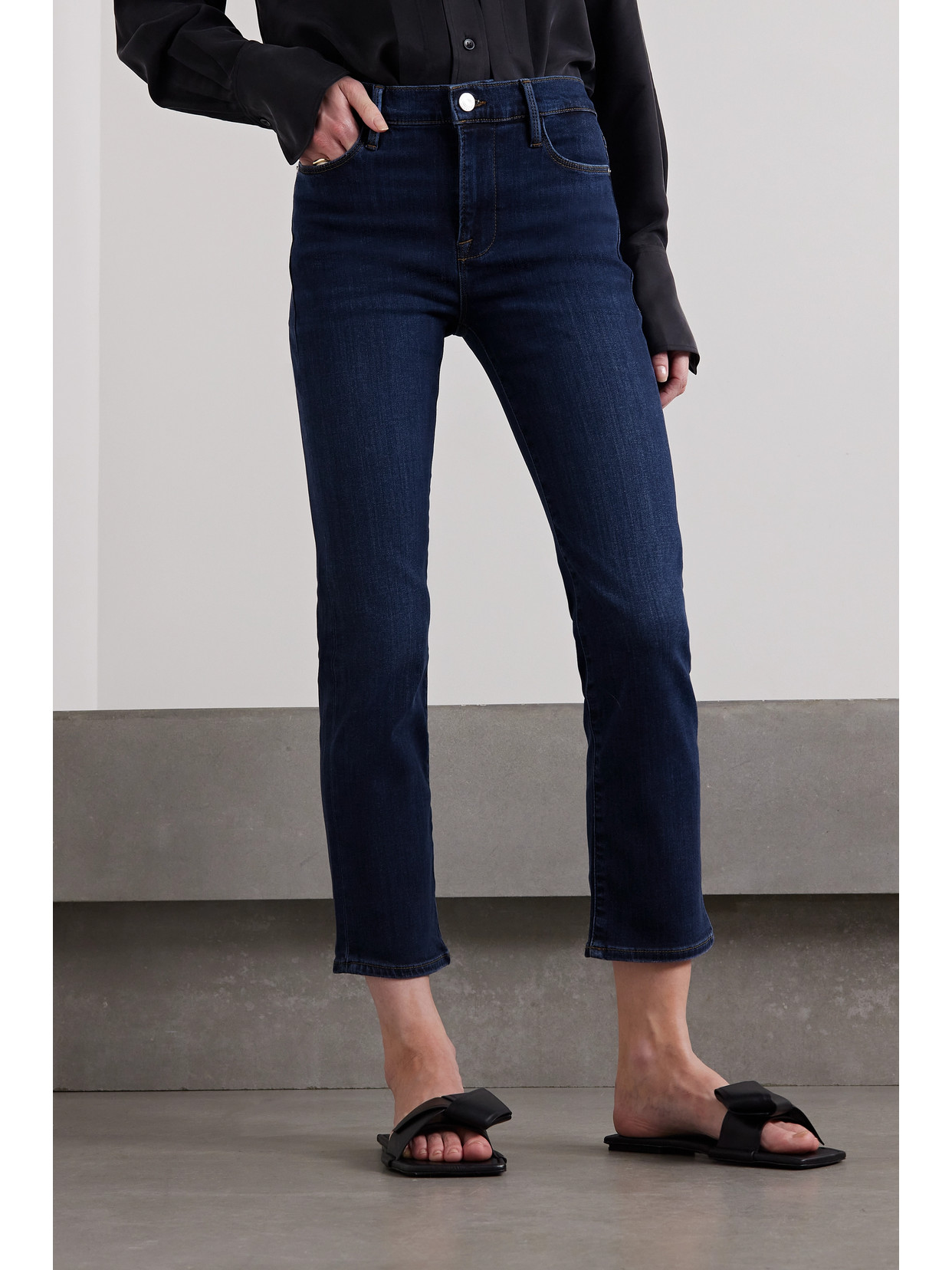 Shop Frame Le High Cropped Straight-leg Jeans In Blue