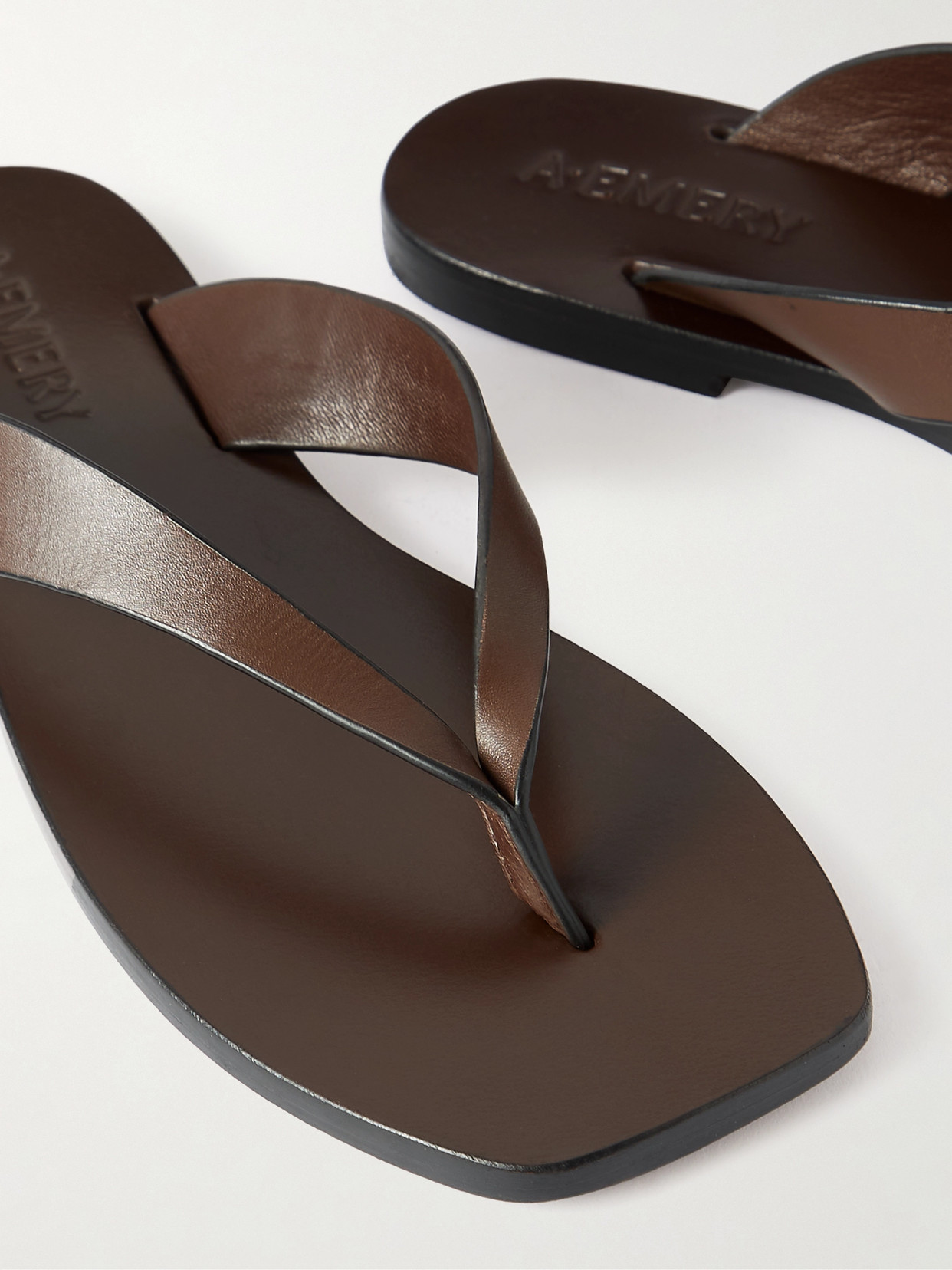 A.emery Sandali 'kinto' Con Punta Quadrata E Design A Infradito In Pelle Marroni Donna In Brown