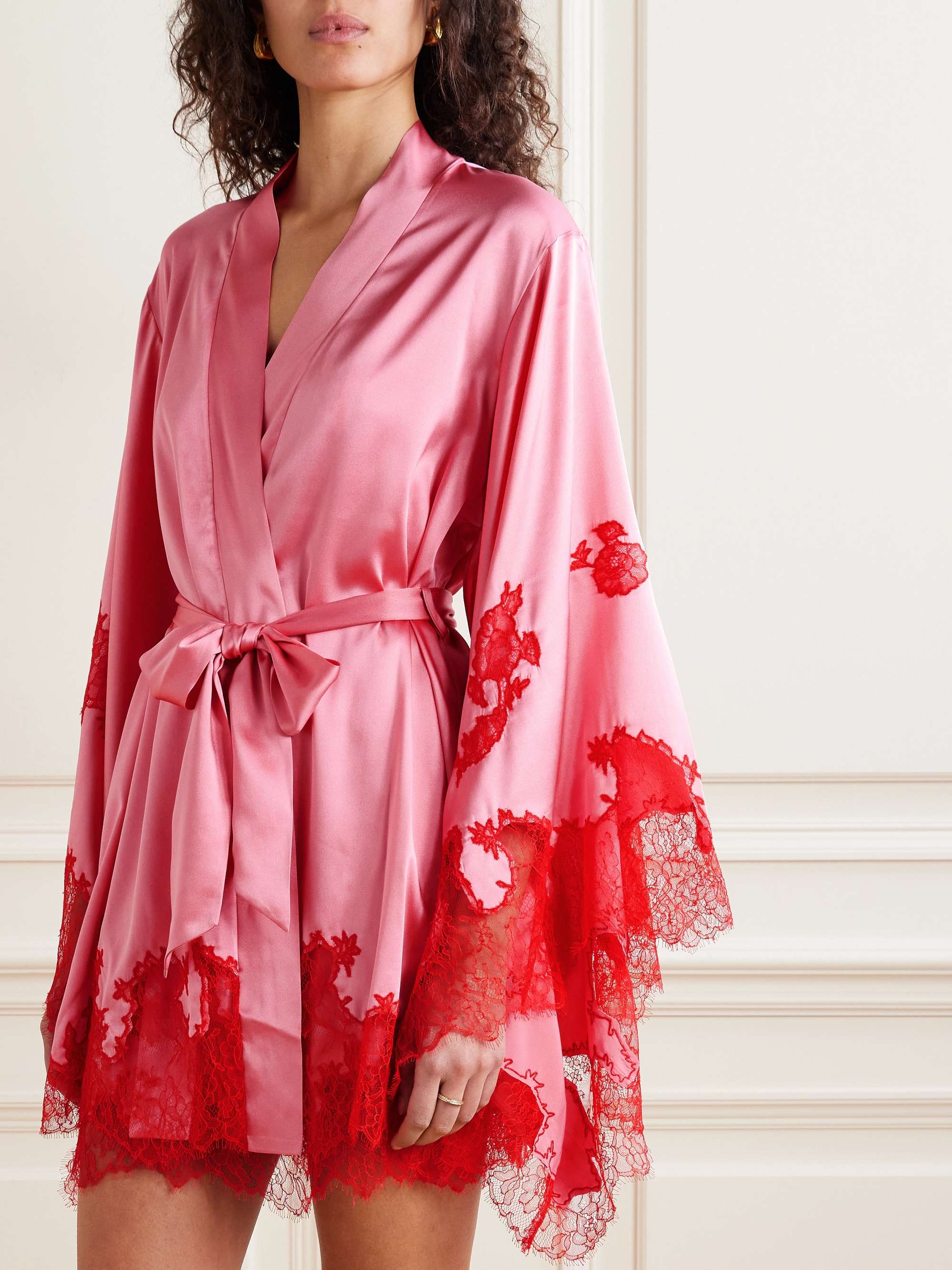 Agent provocateur silk robe 2025