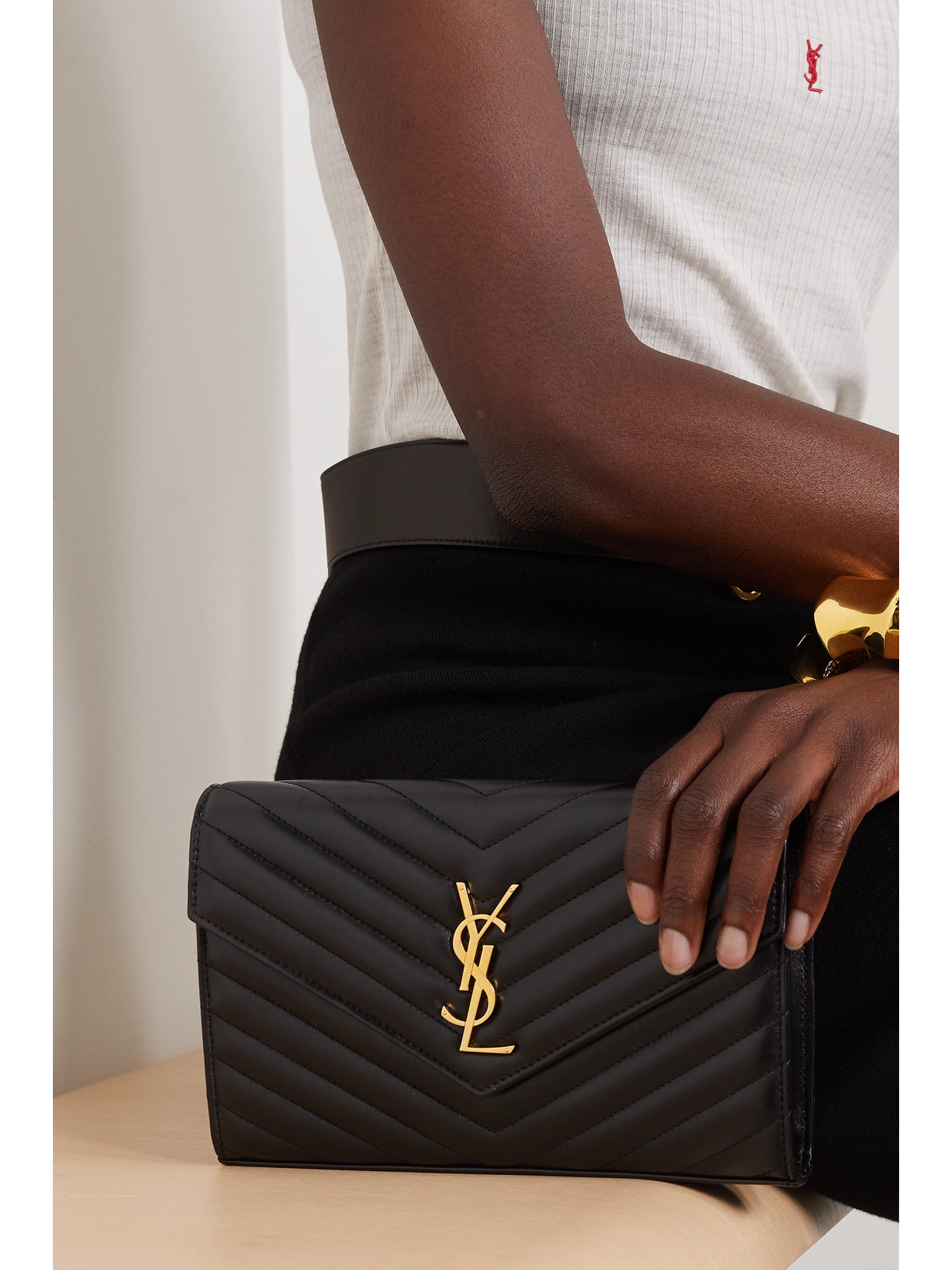 ショルダーバッグ・ポシェット Saint Laurent Leather Shoulder Bag With Cassandre Monogram Le MONOGRAMME crossbody pouch in CASSANDRE canvas and smooth