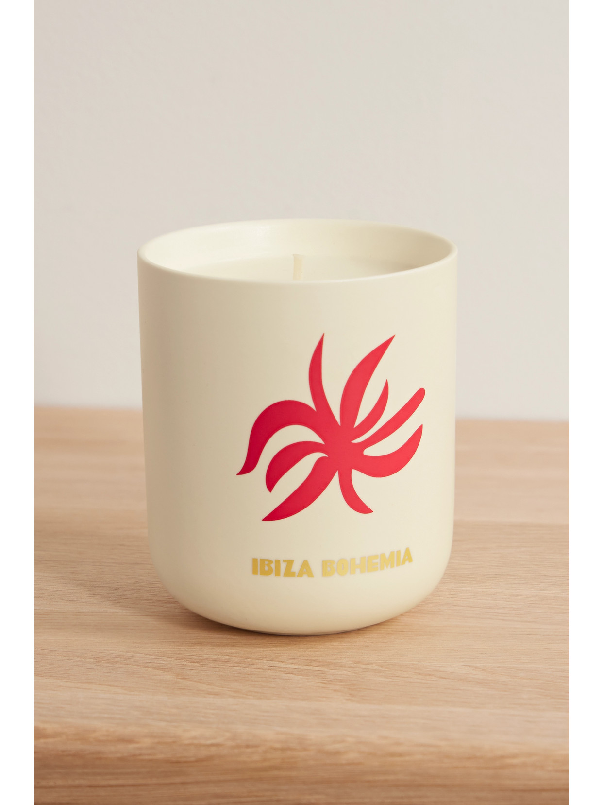 Assouline - Ibiza Bohemia Scented Candle, 319g - Pink