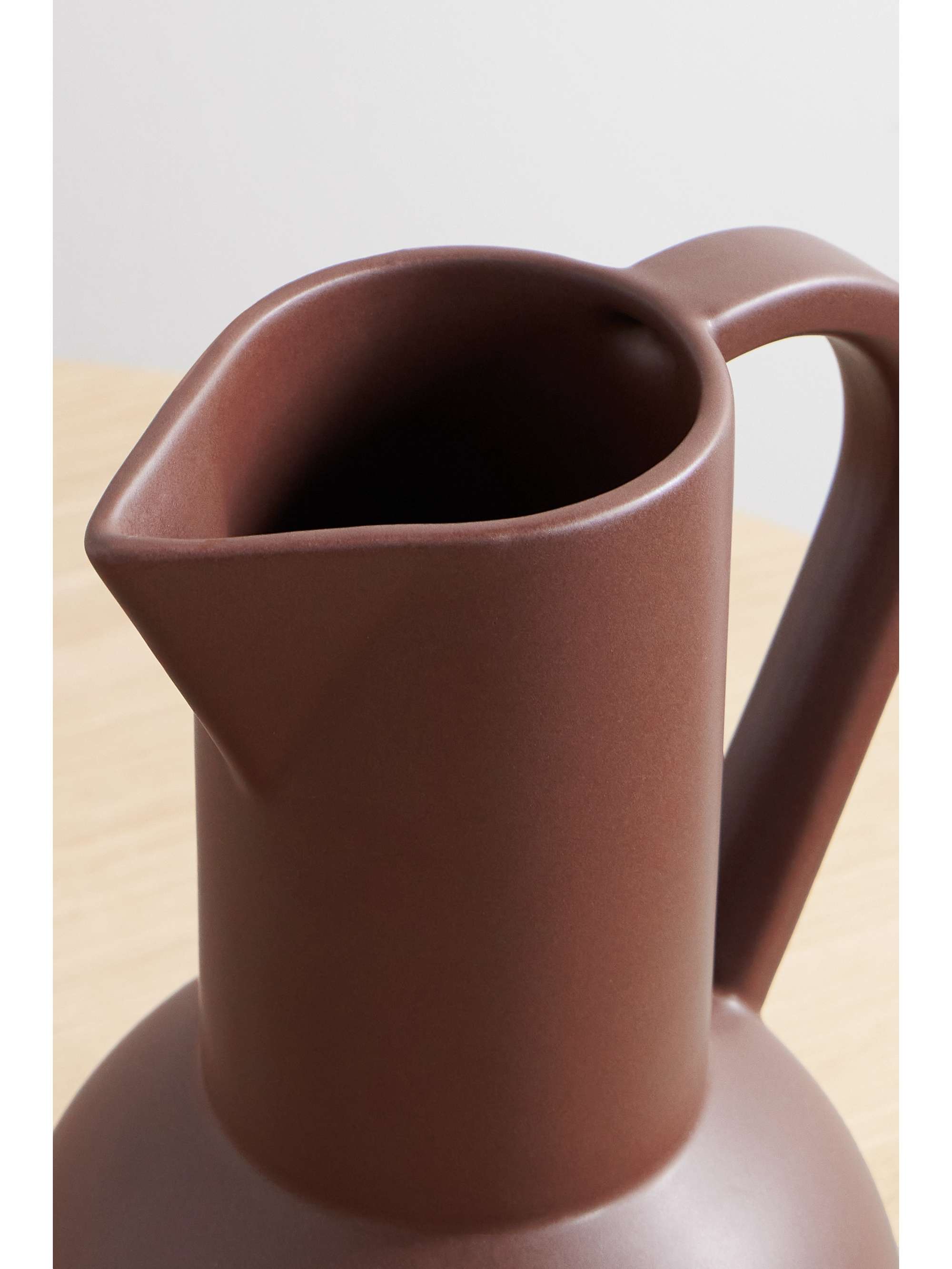RAAWII Strøm large earthenware jug