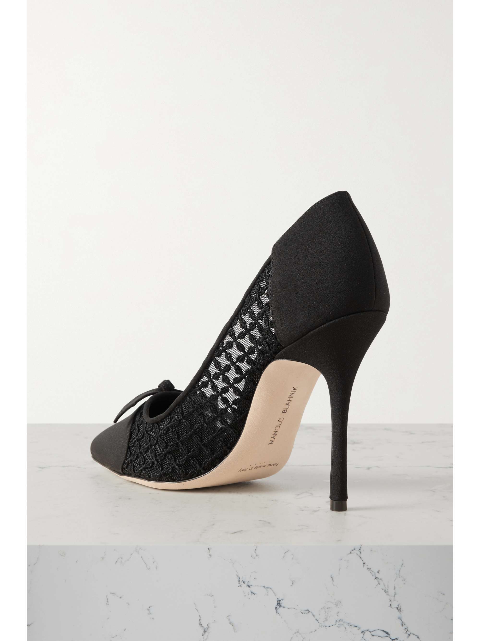 MANOLO BLAHNIK 