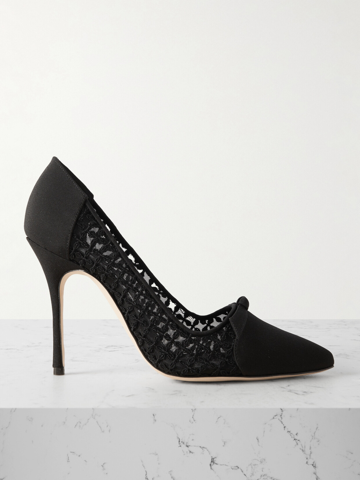 Manolo Blahnik Riniala 105 Bow-embellished Embroidered Mesh And Crepe De Chine Pumps In Black