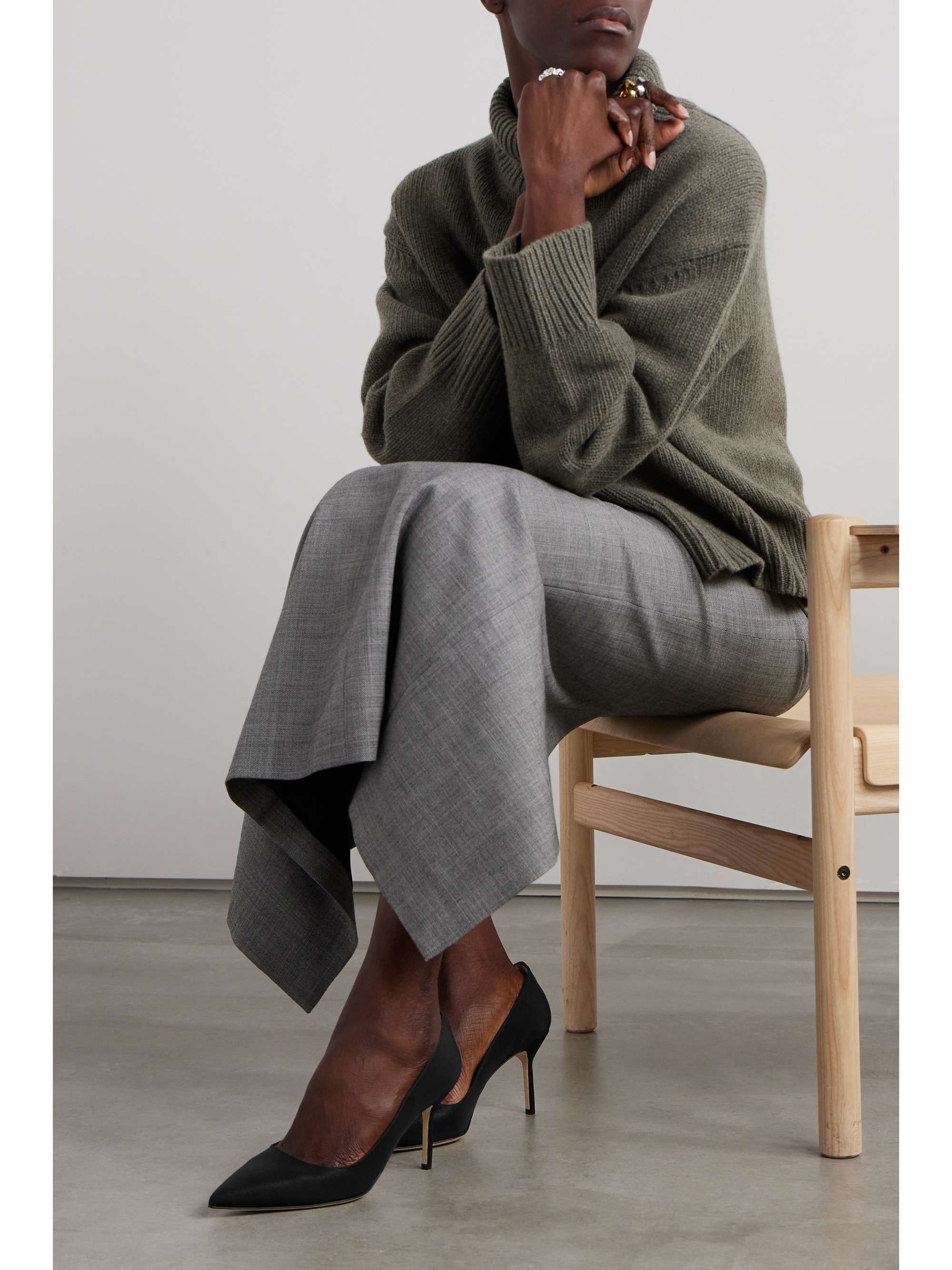 MANOLO BLAHNIK 