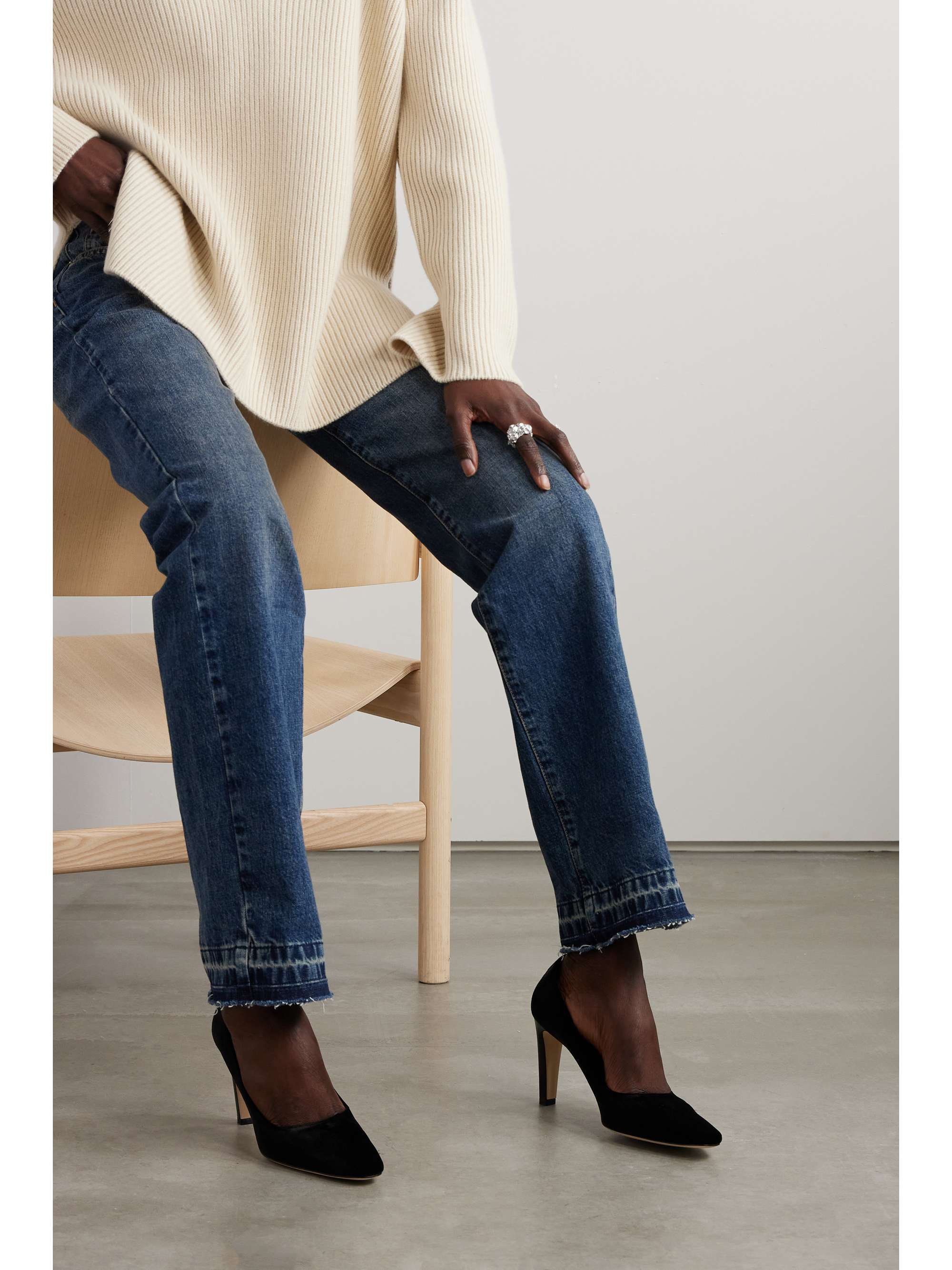 MANOLO BLAHNIK 