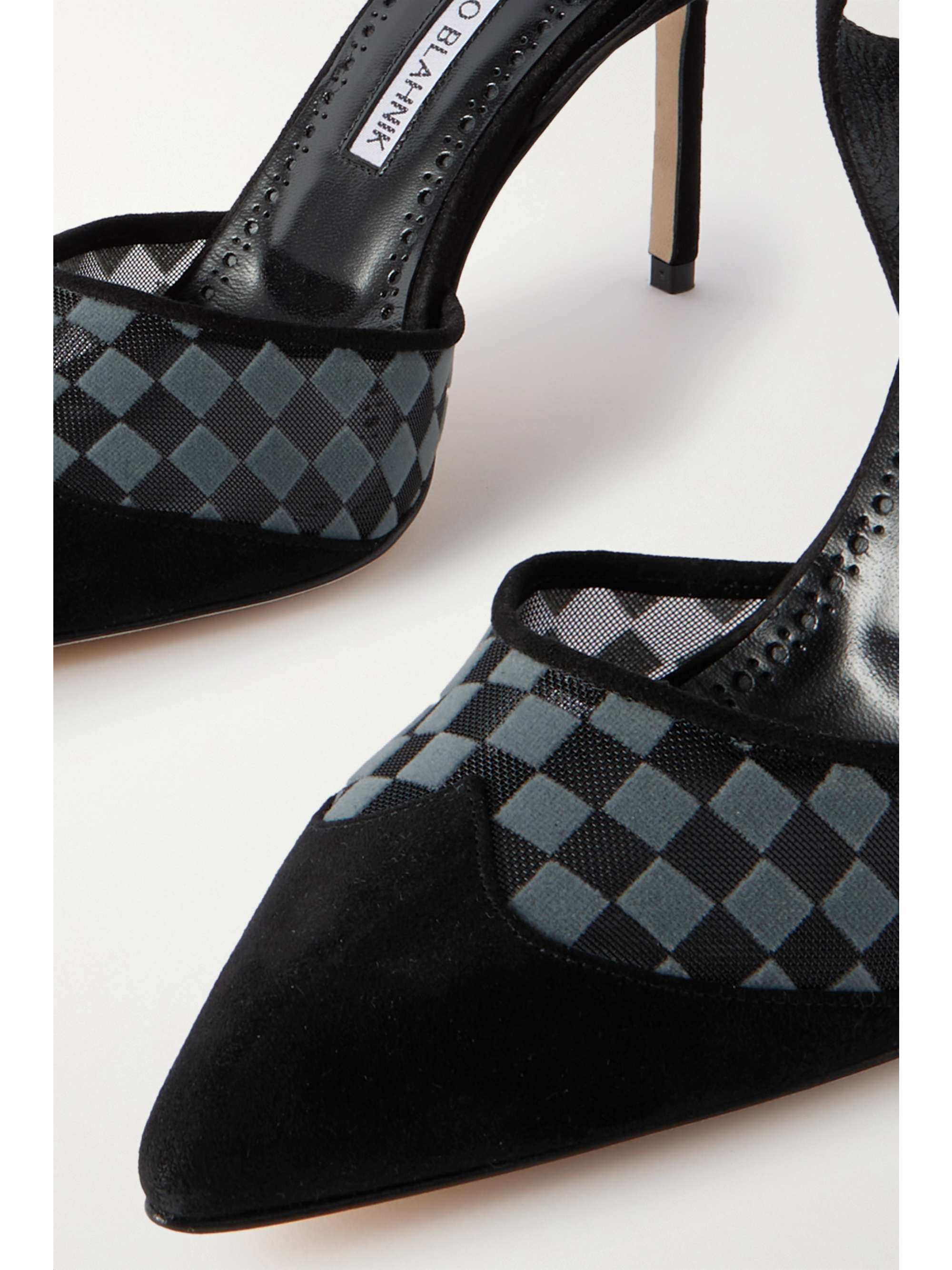 MANOLO BLAHNIK 