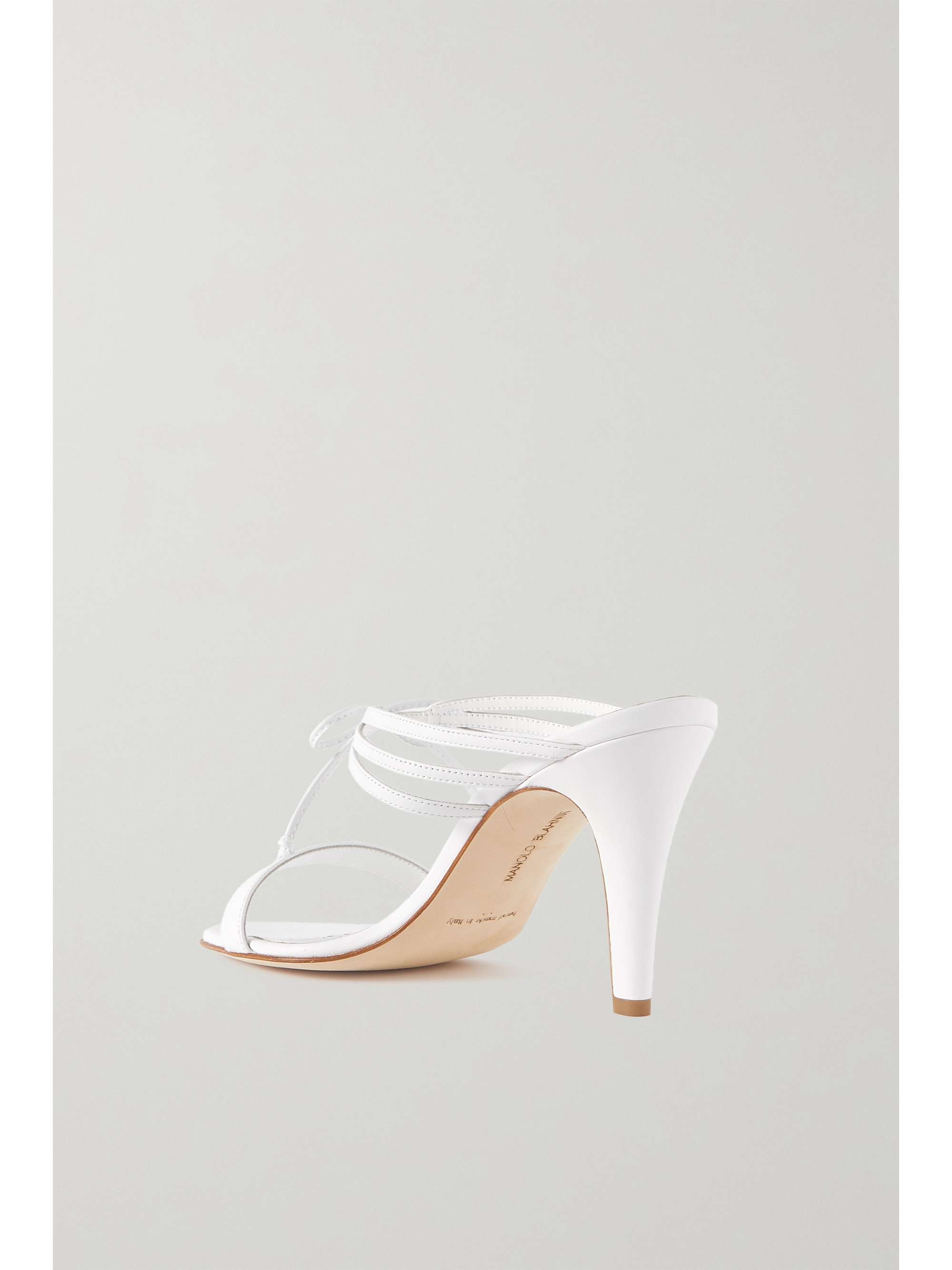 MANOLO BLAHNIK 