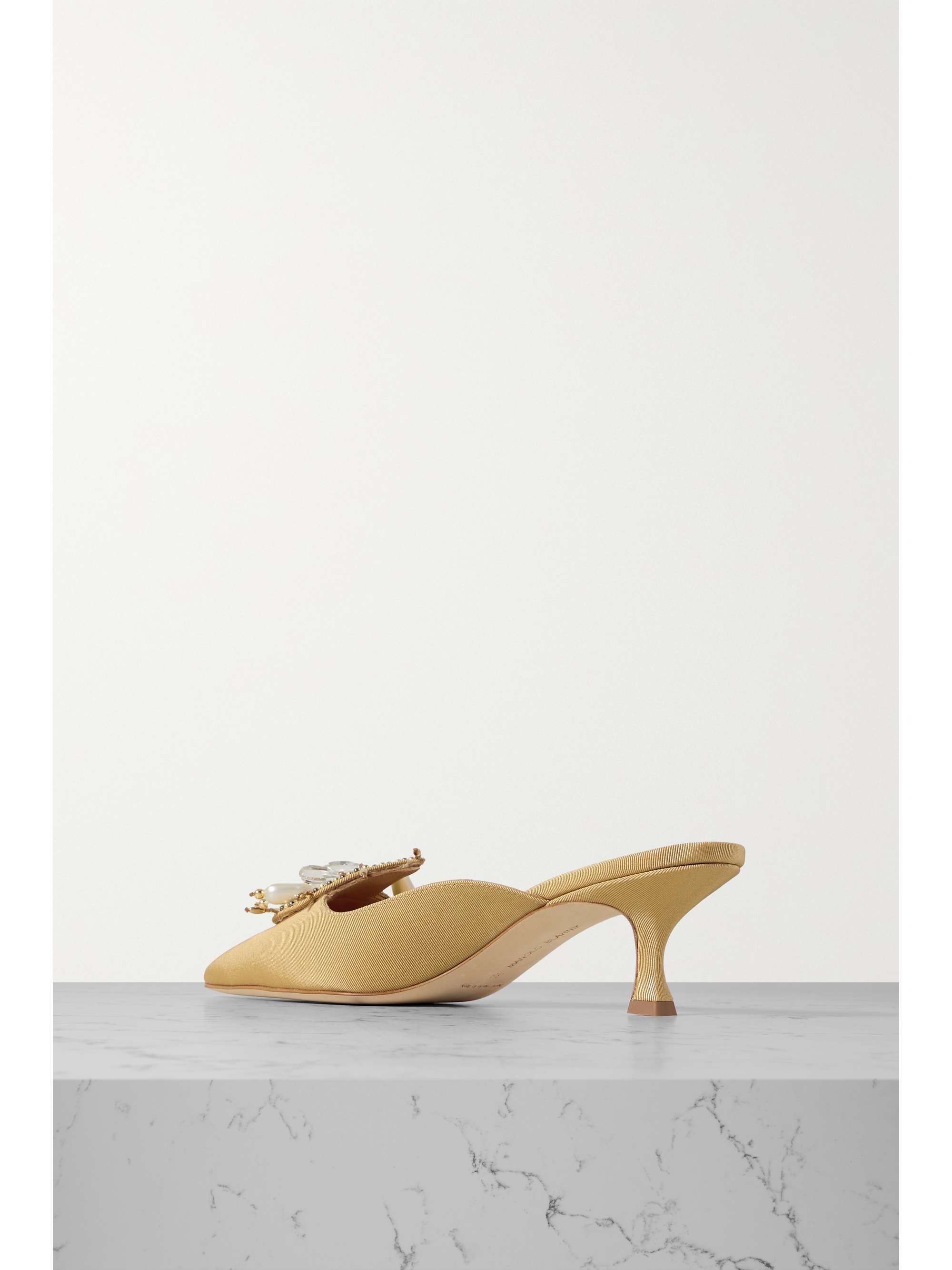 MANOLO BLAHNIK 
