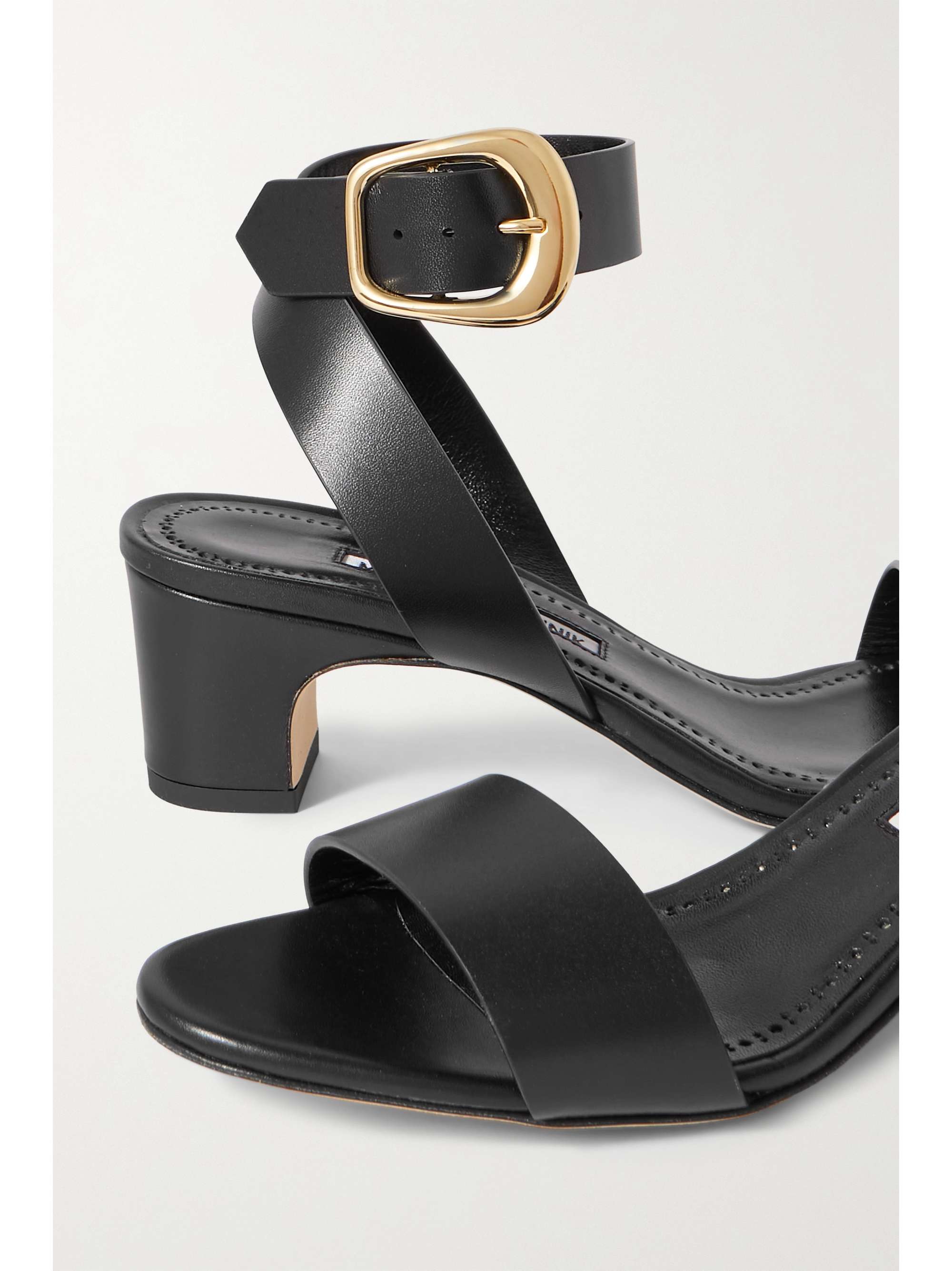 MANOLO BLAHNIK 