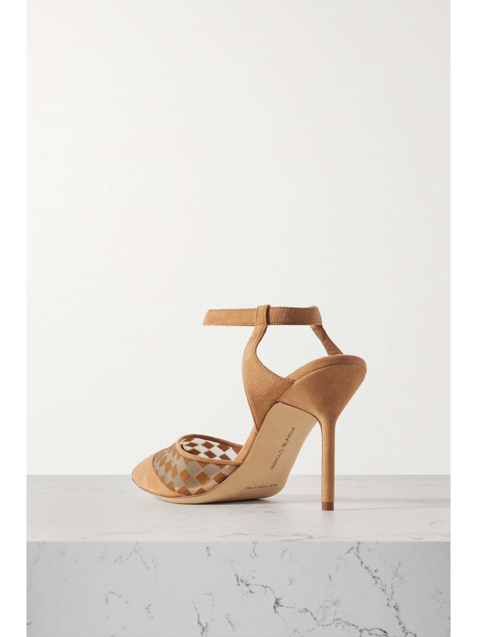 MANOLO BLAHNIK 
