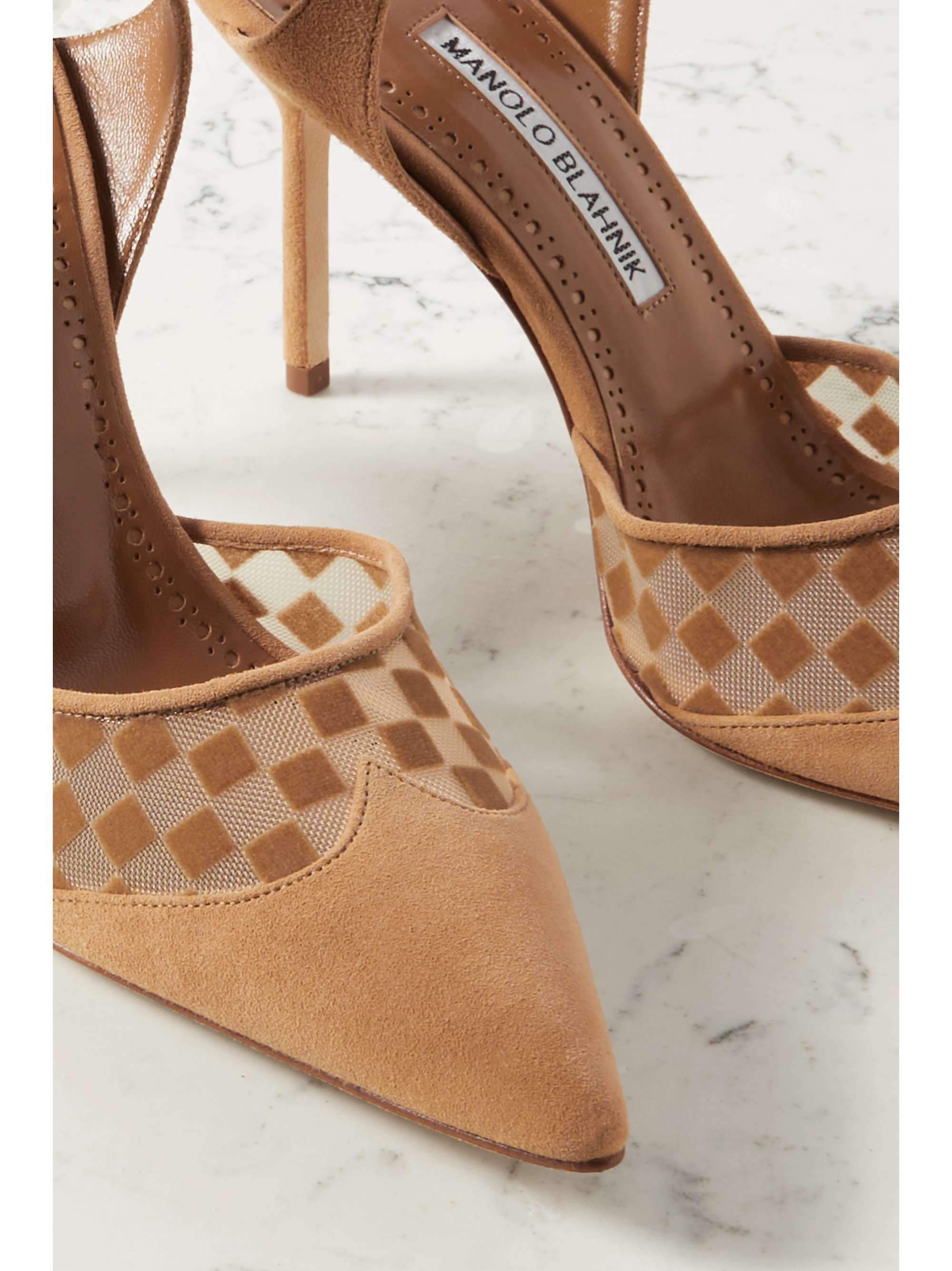 MANOLO BLAHNIK 