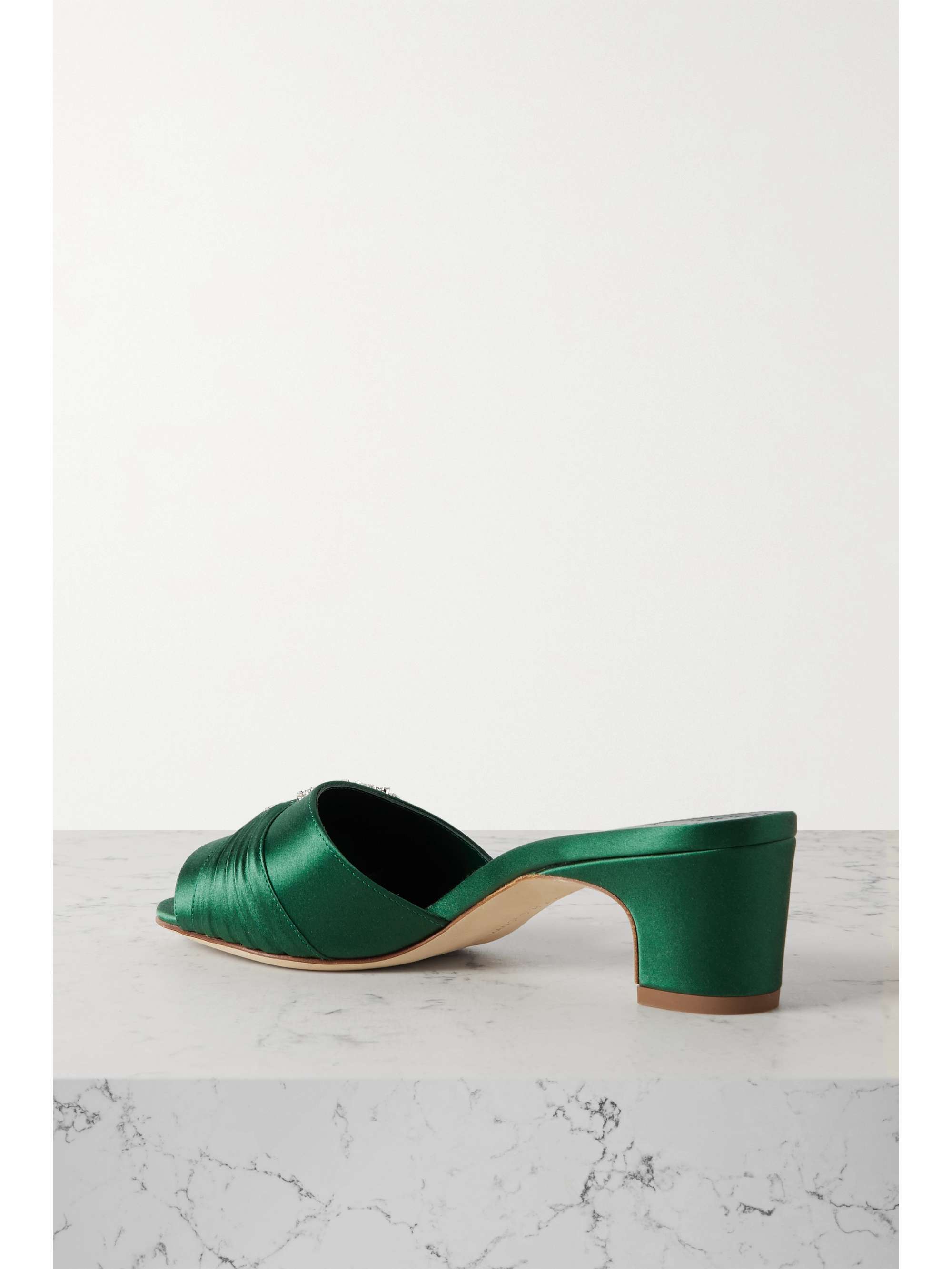 MANOLO BLAHNIK 