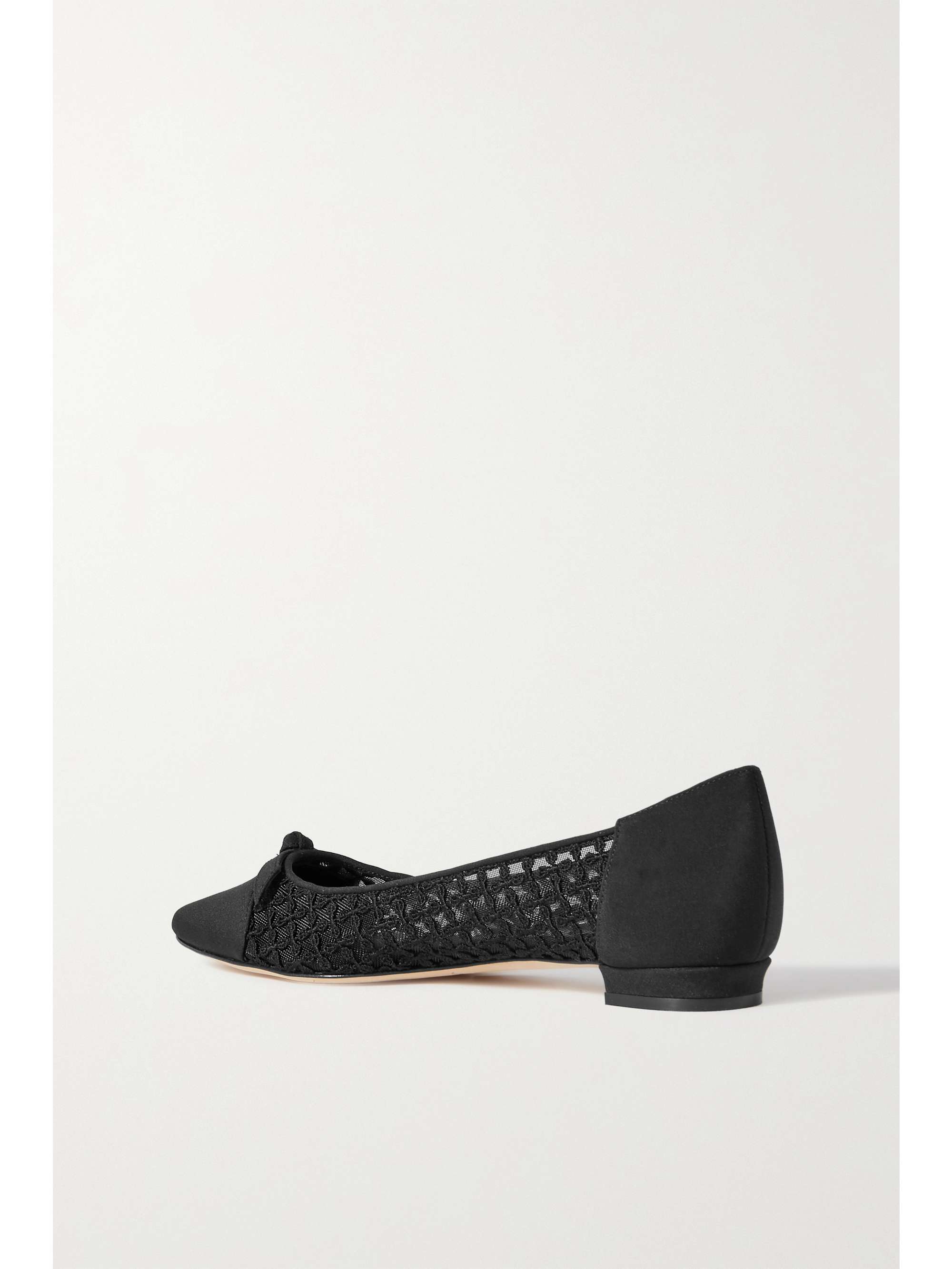 MANOLO BLAHNIK 