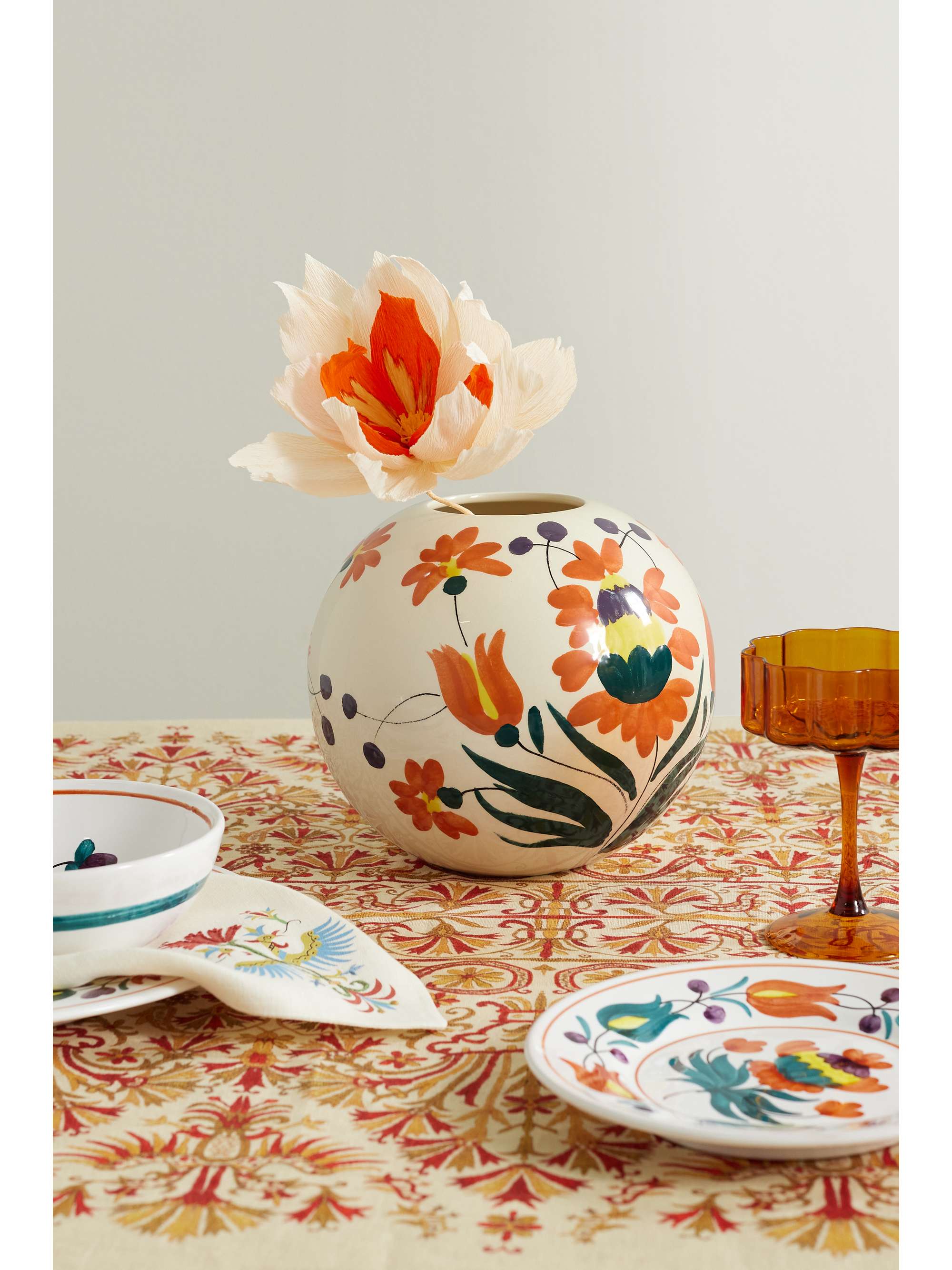 Ceramic vase discount