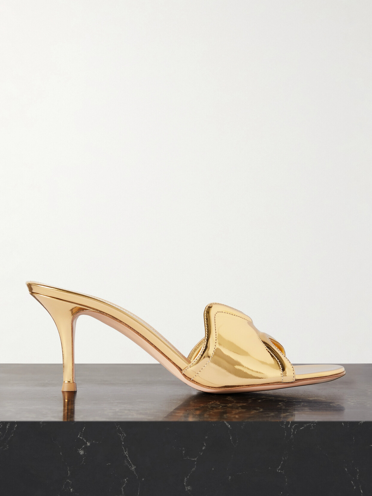 Gianvito Rossi Lucrezia 70 Mirrored-leather Mules In Gold