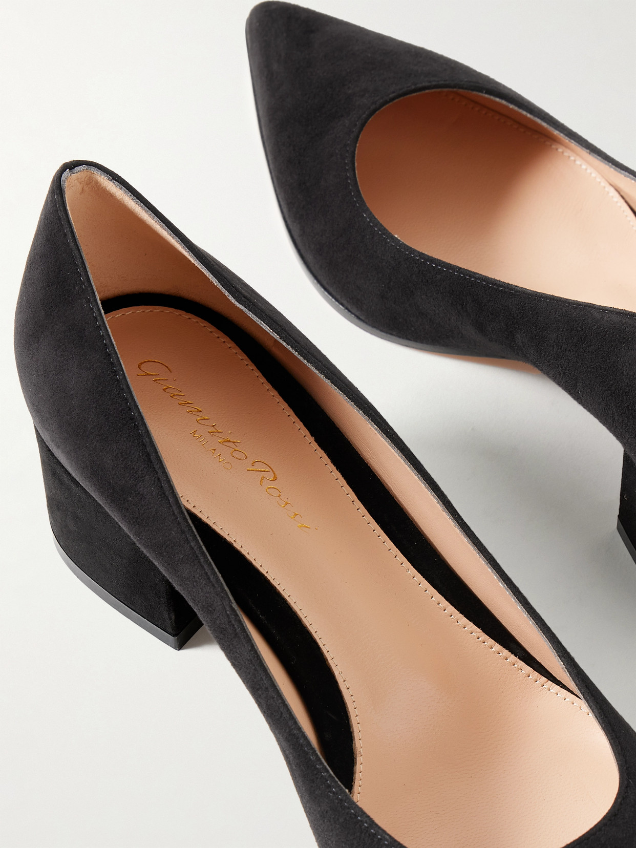 Gianvito Rossi Camoscio 45 Suede Pumps In Black
