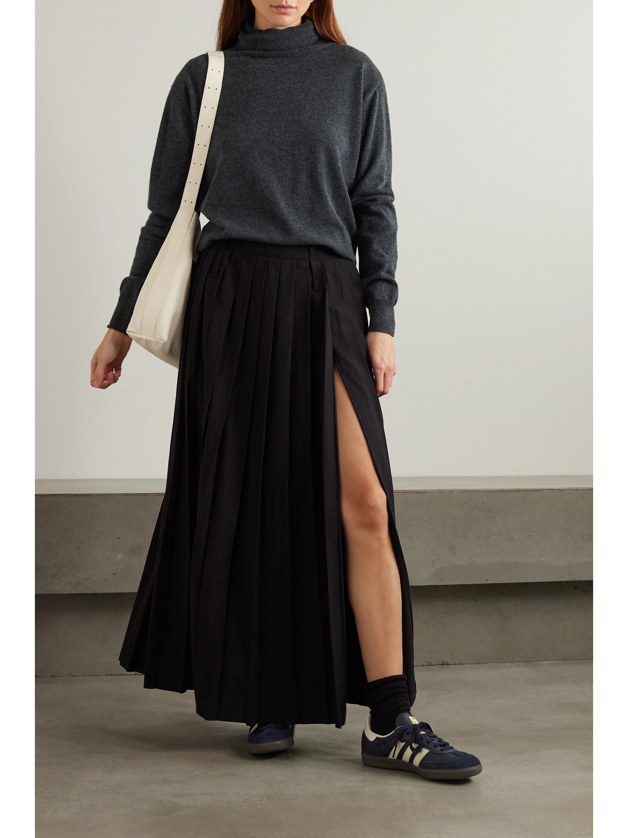 The Frankie Shop Ines Merino Wool Turtleneck Sweater In Gray