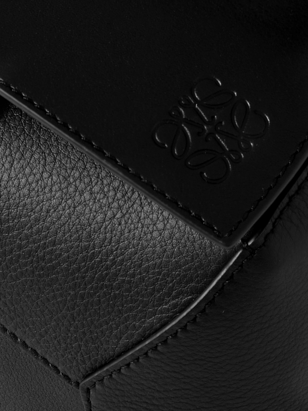 Puzzle Edge Small Textured-Leather Shoulder Bag