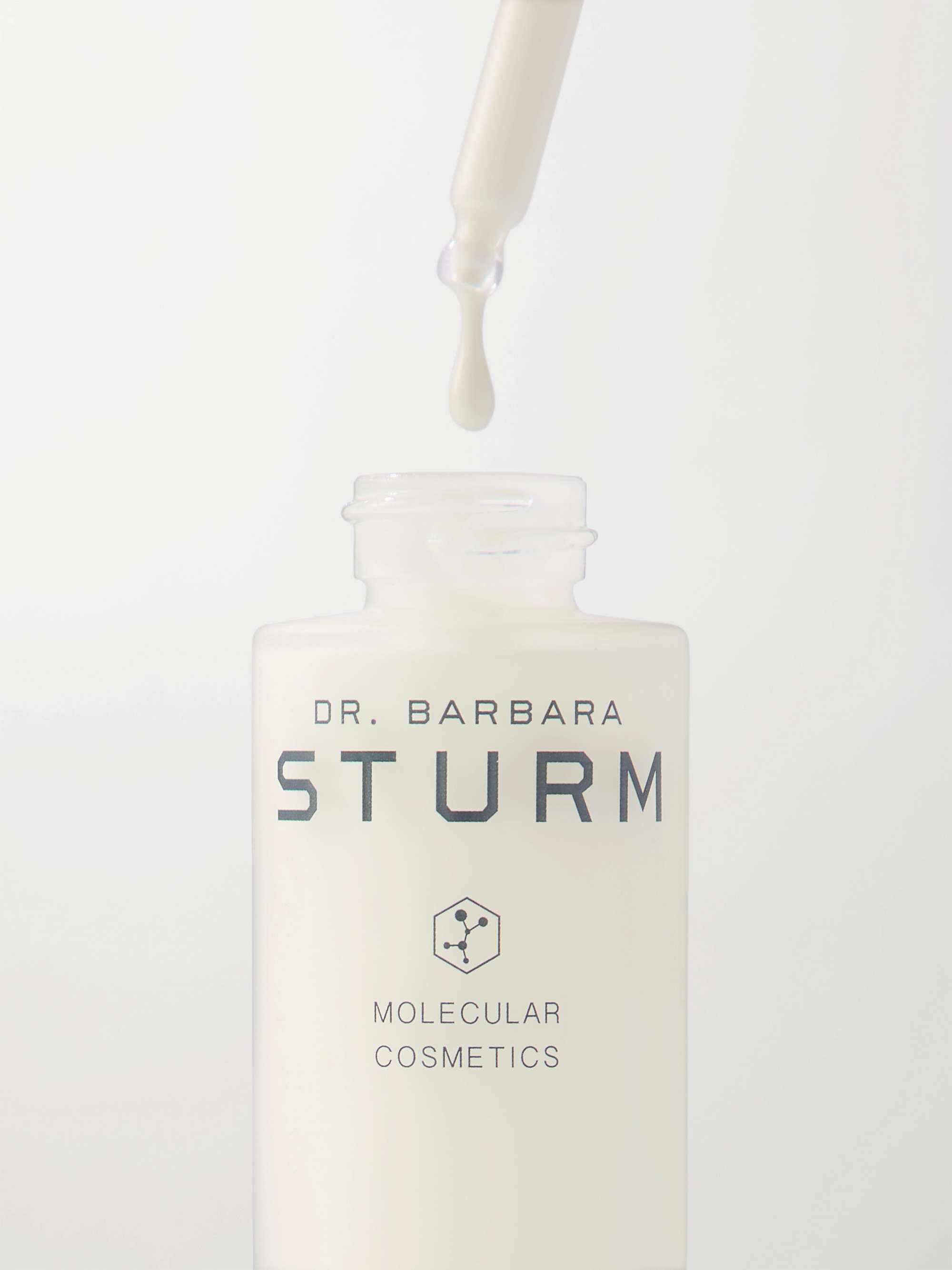 DR. BARBARA STURM 