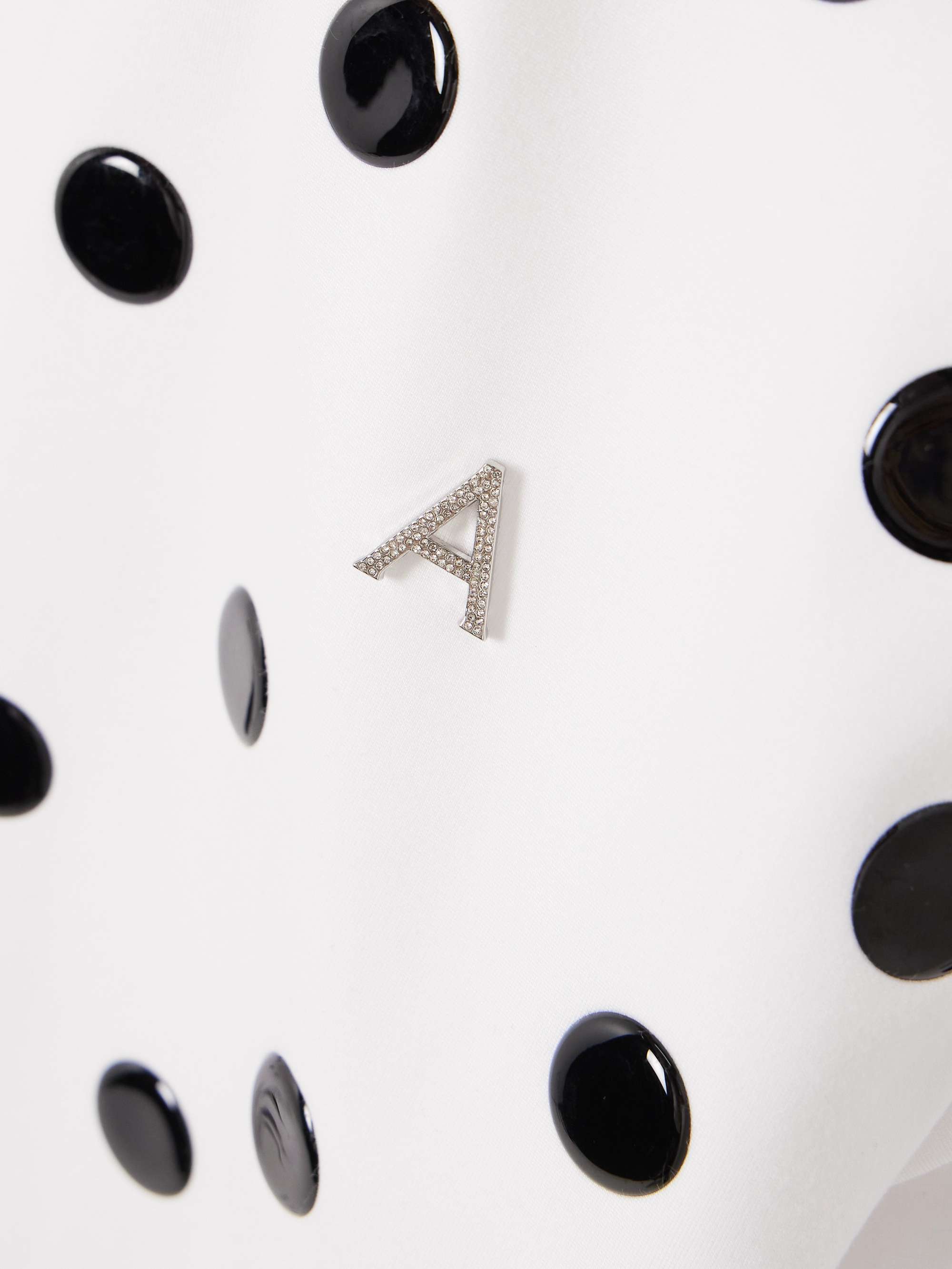 AREA 