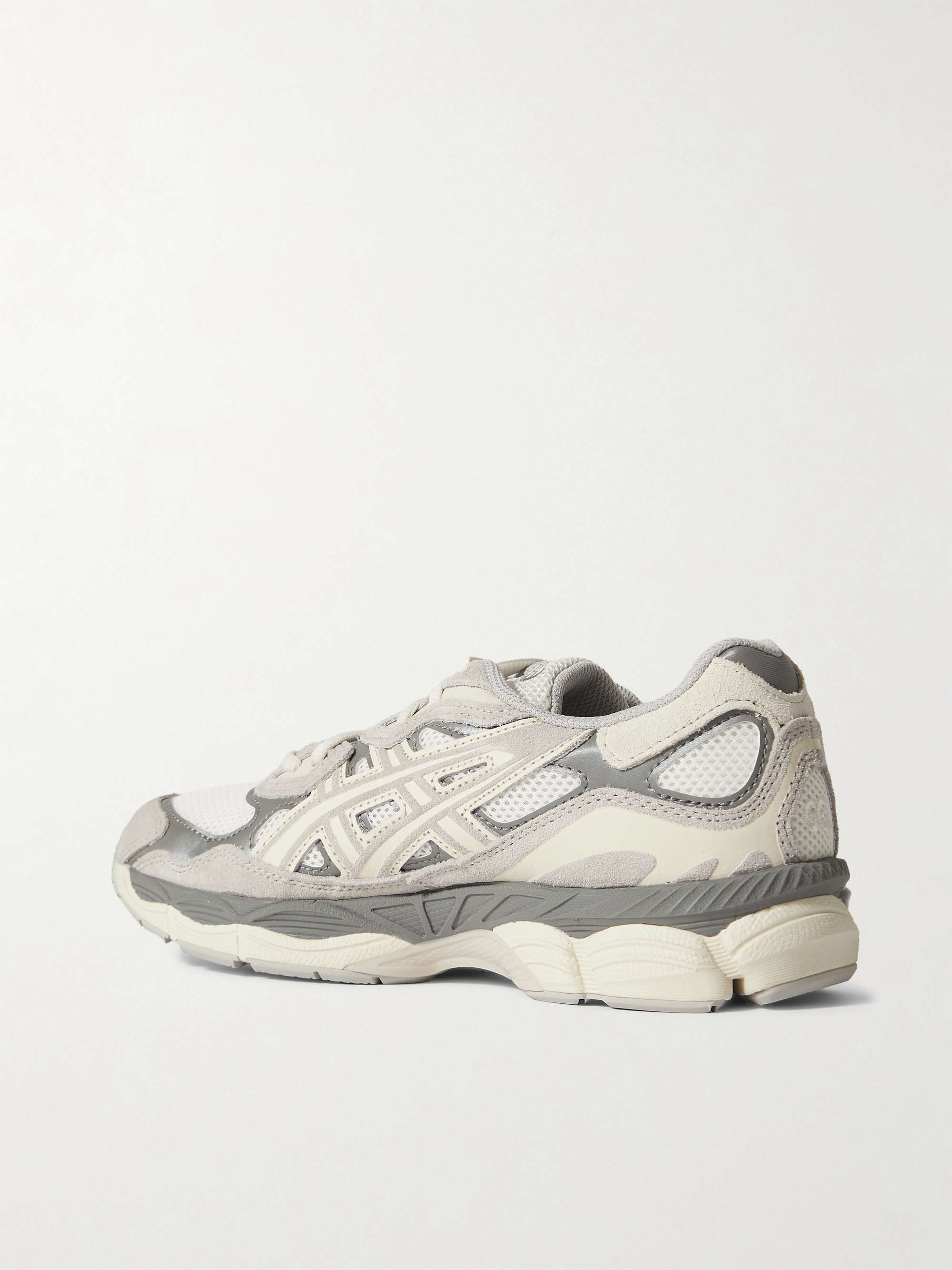 ASICS 