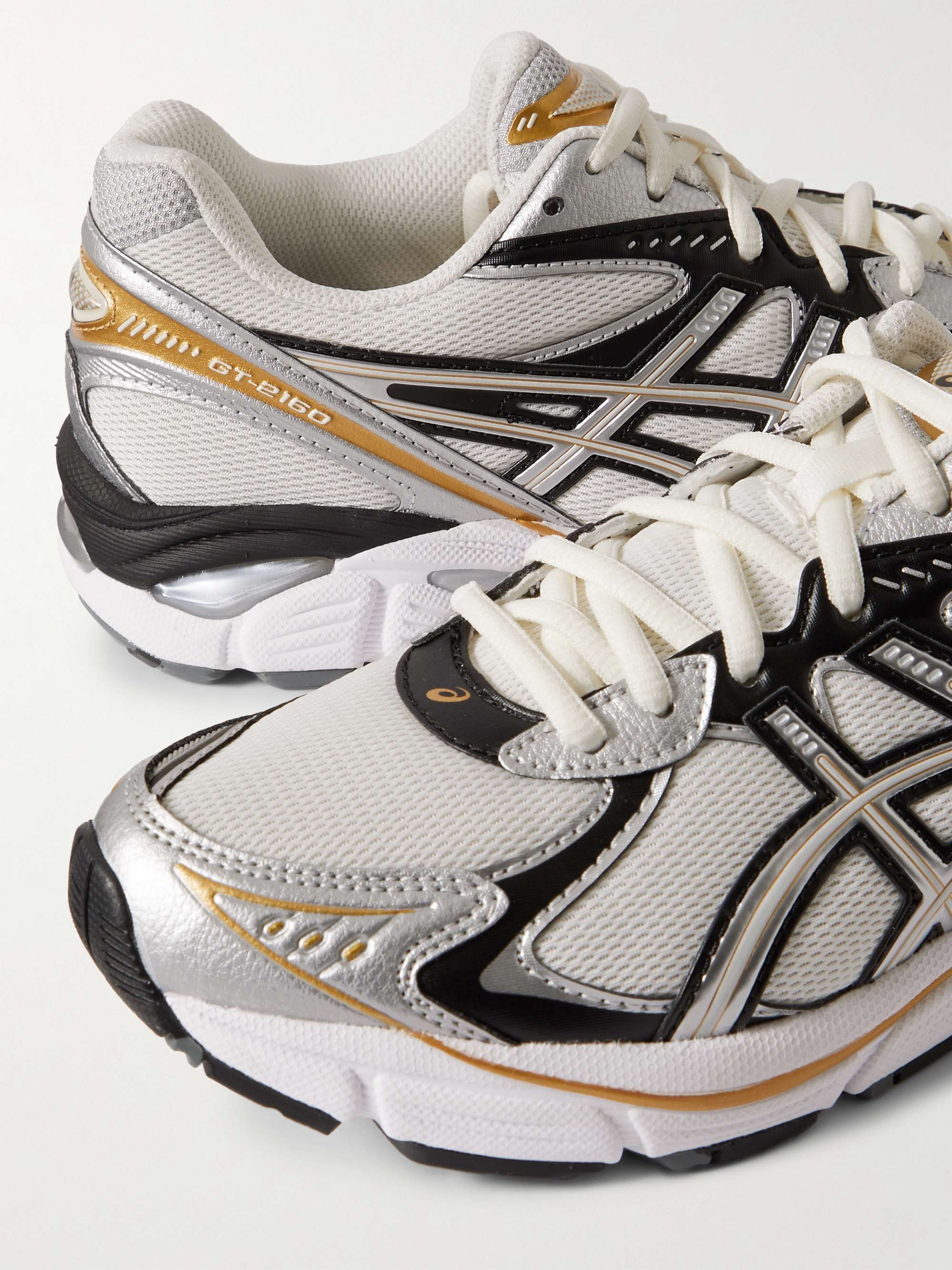 ASICS 