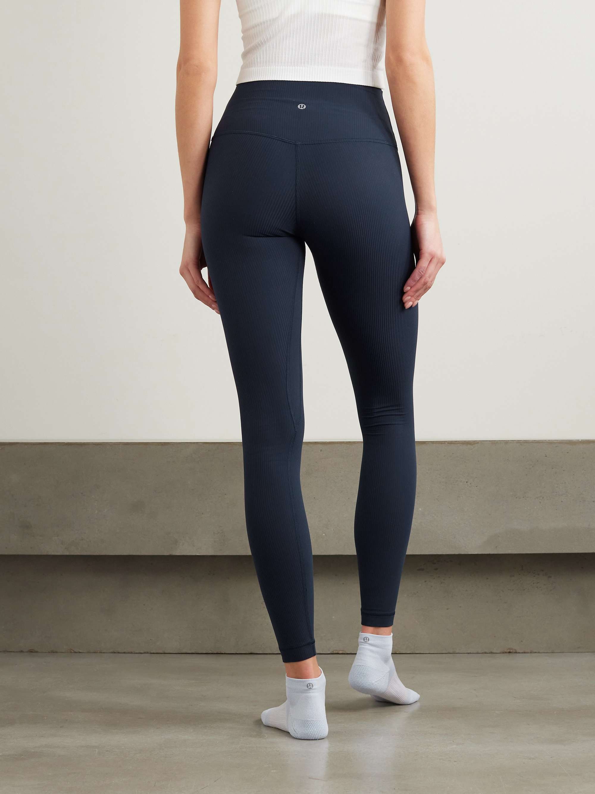 LULULEMON 