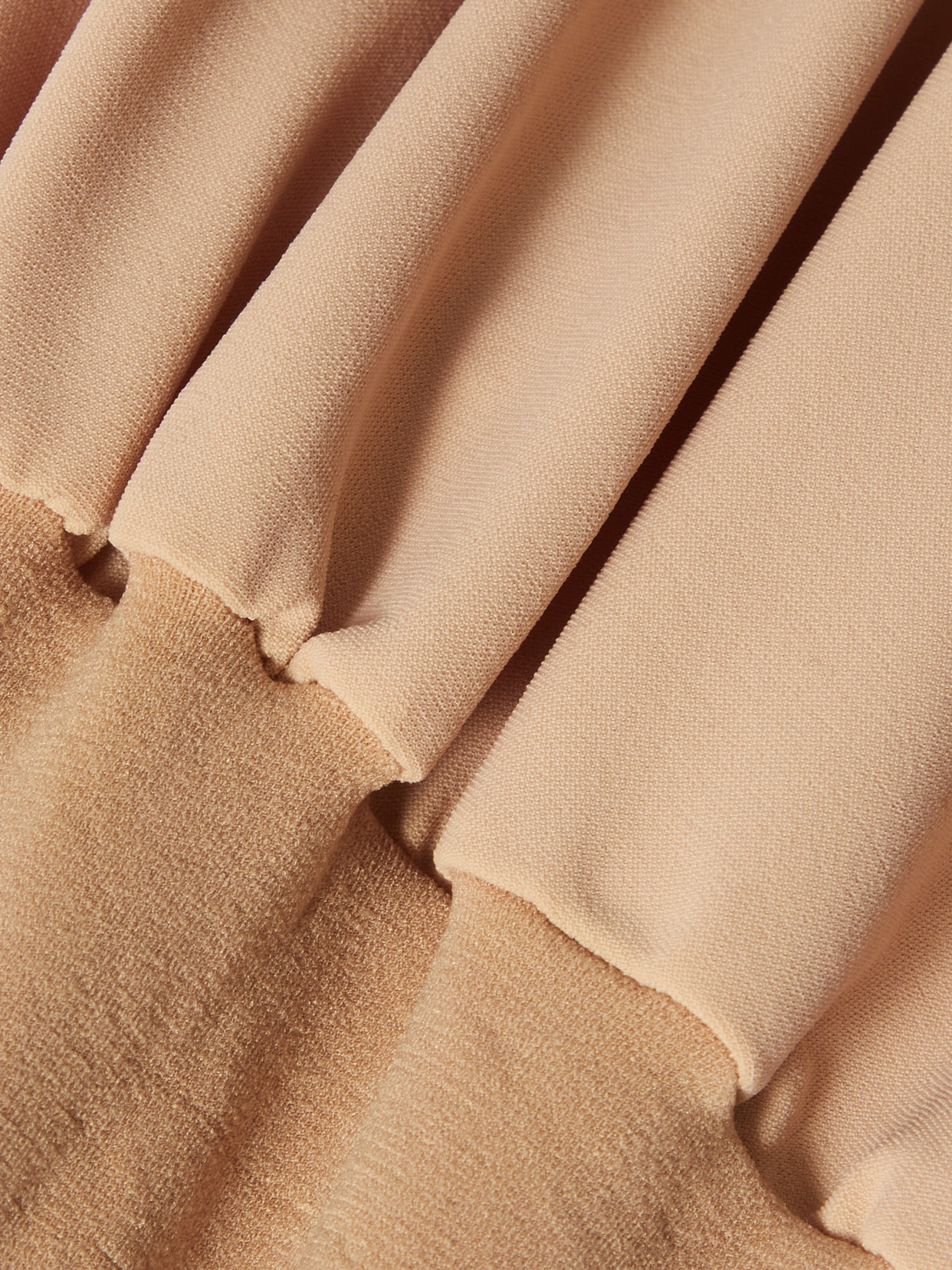Commando The Essential Sheer Control Tights In Neutrals