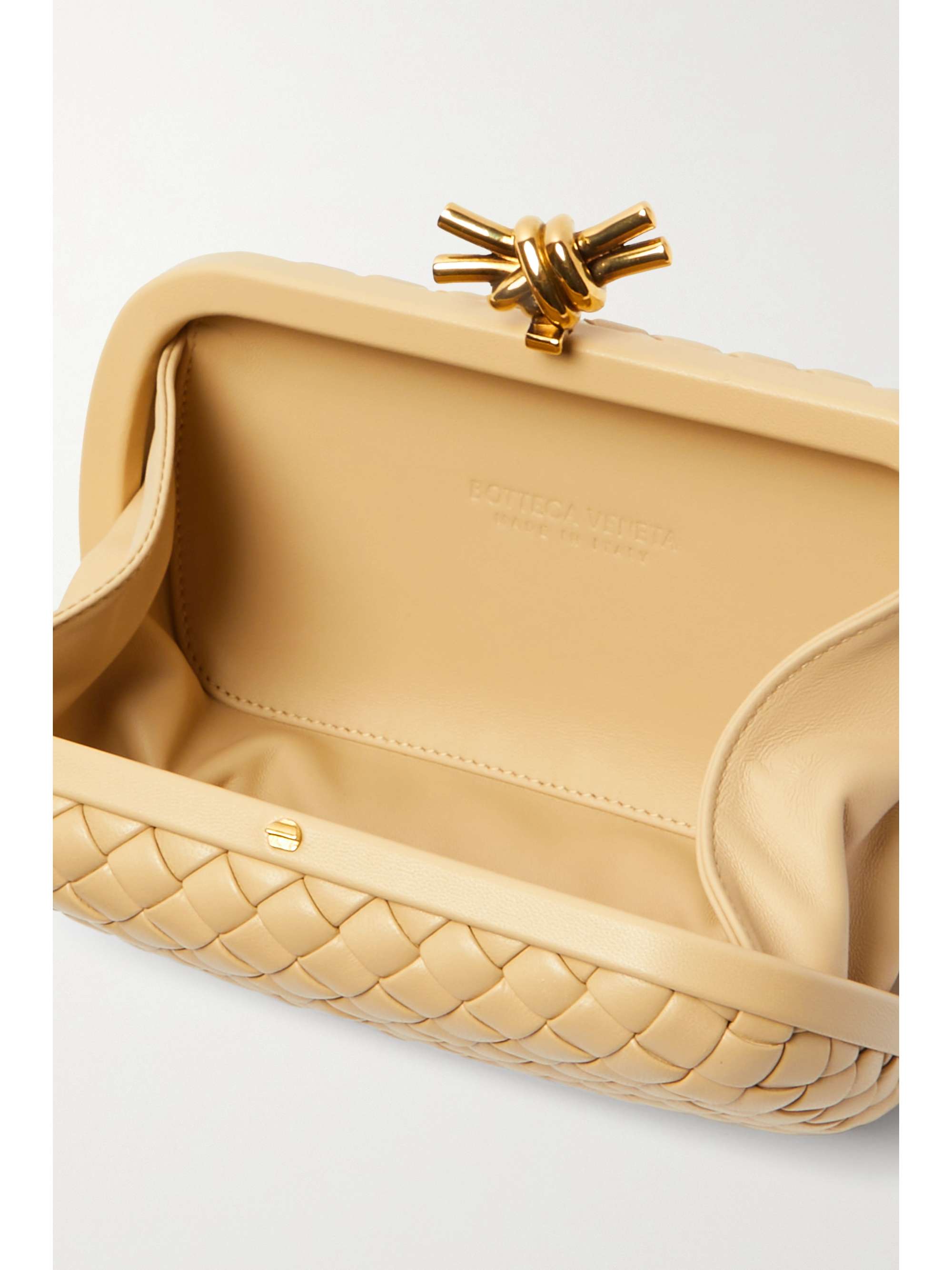 BOTTEGA VENETA Knot padded intrecciato leather clutch | NET-A-PORTER