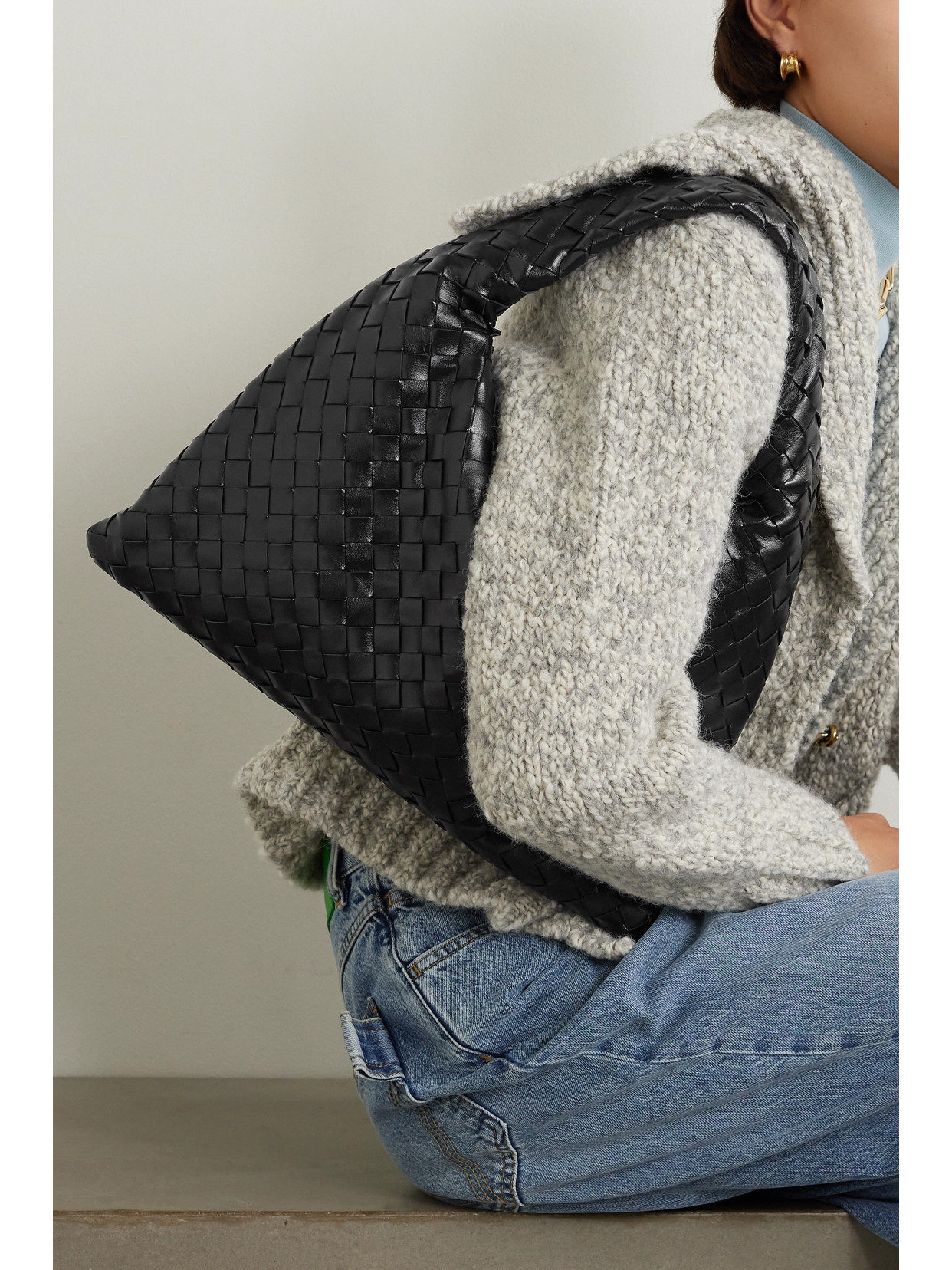 Hop Medium Intrecciato Leather Tote