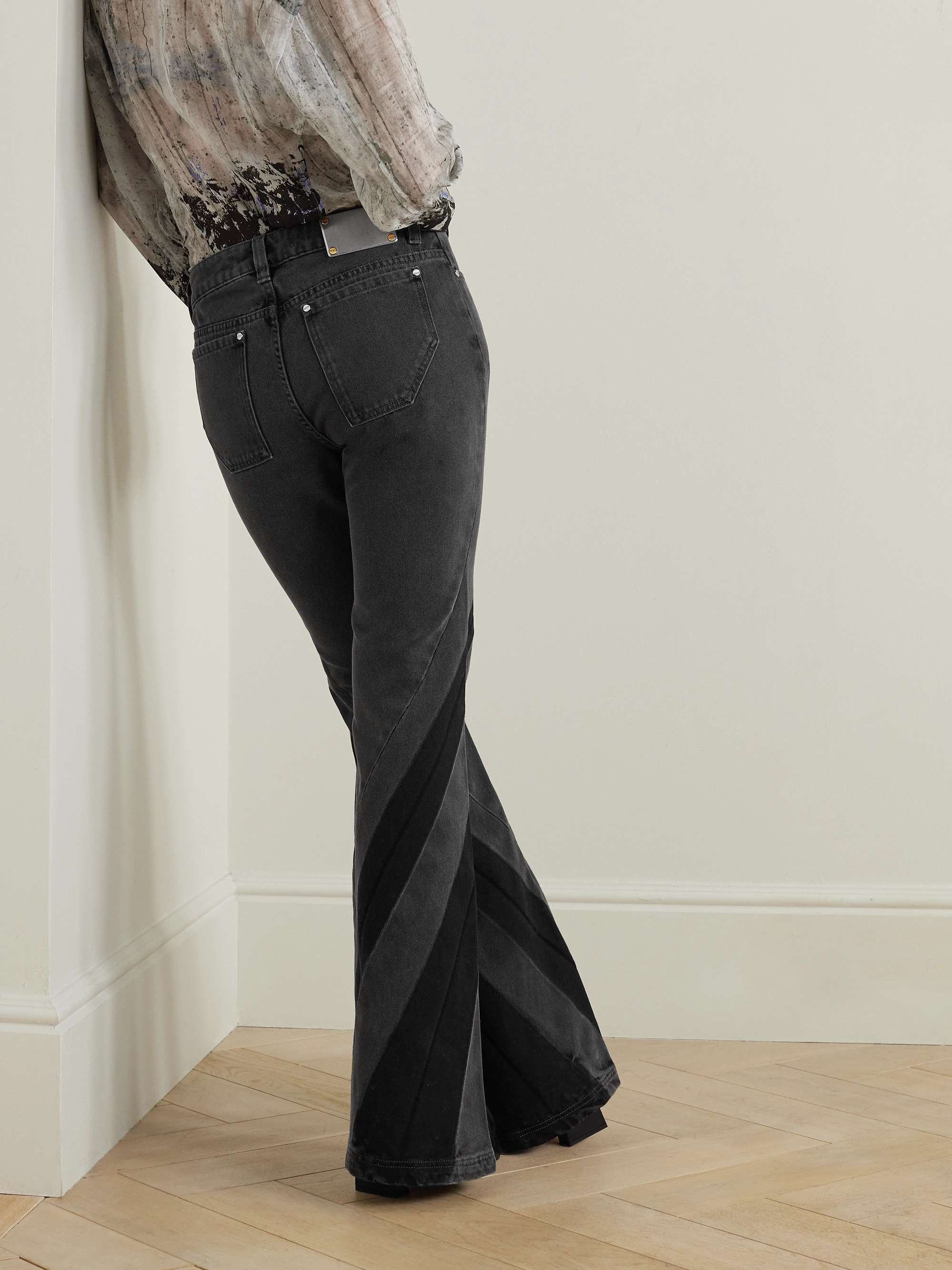 DION LEE 