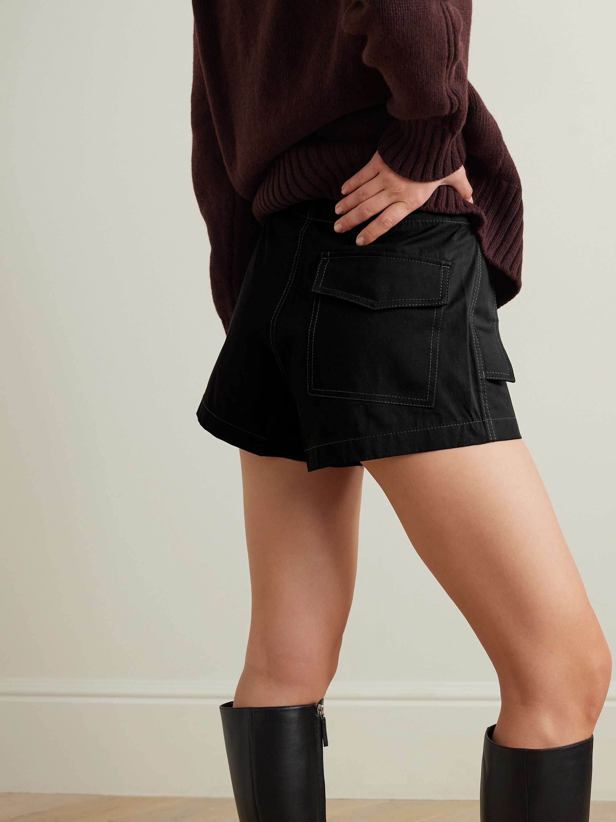 DION LEE 