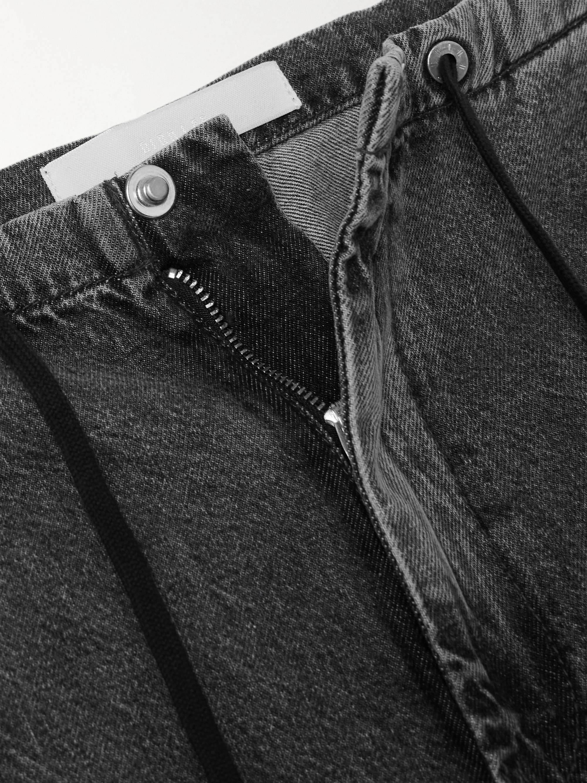 DION LEE 