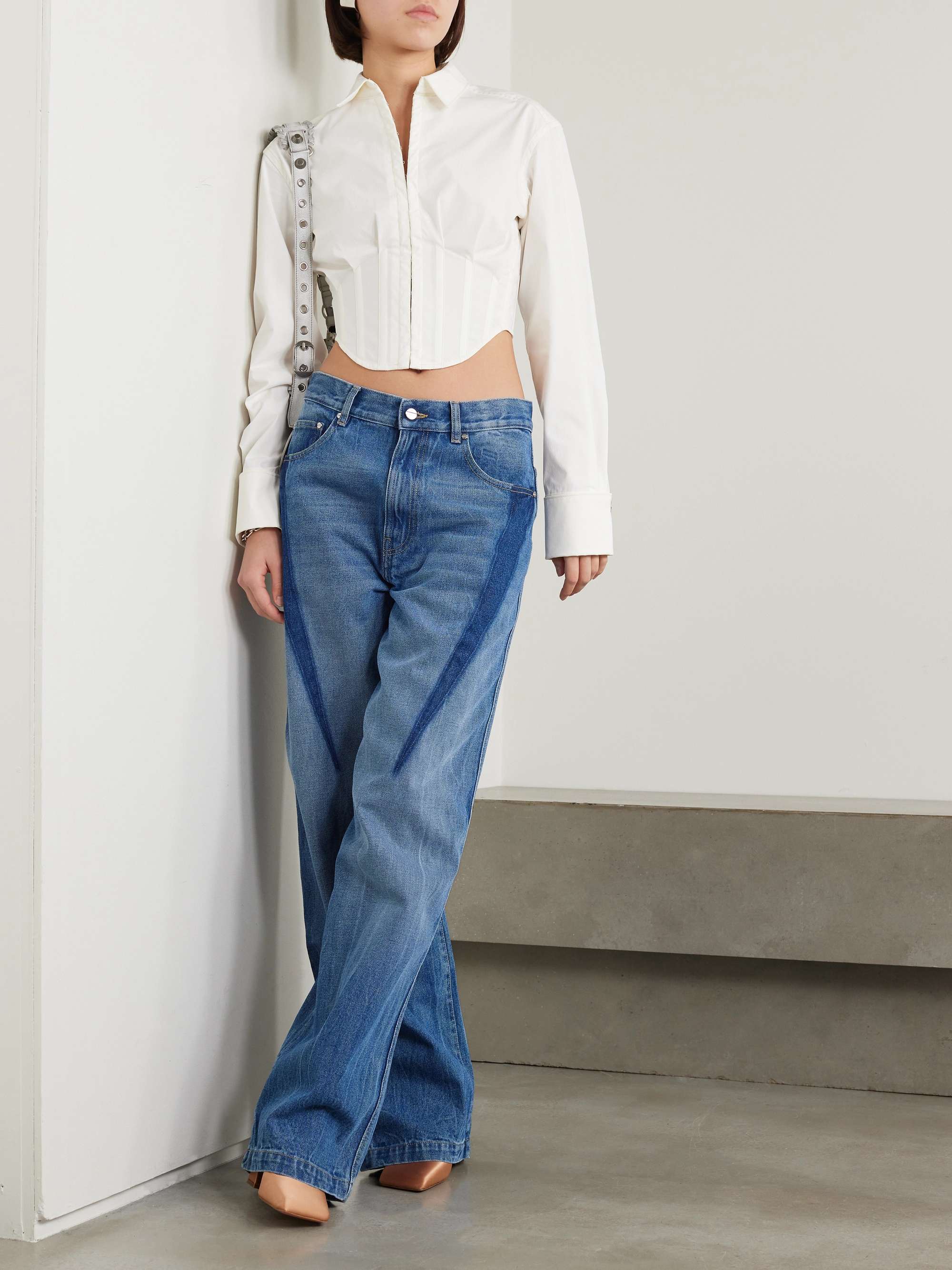 DION LEE 