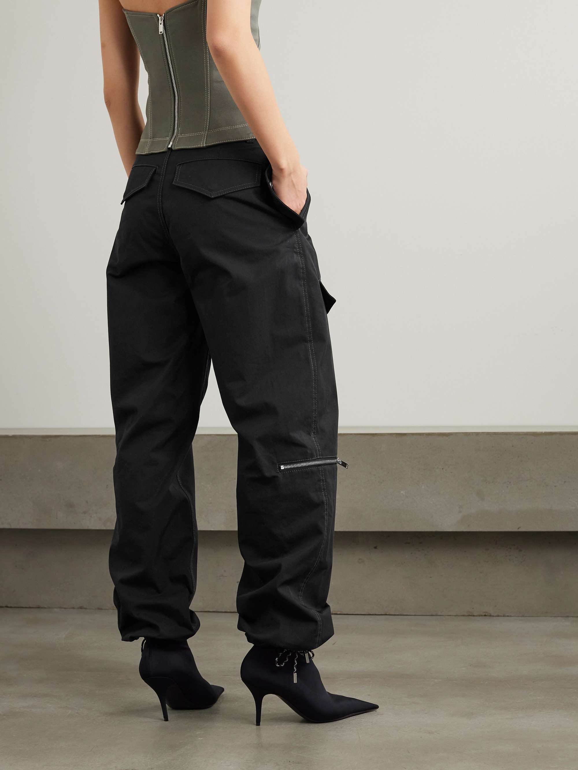 DION LEE 