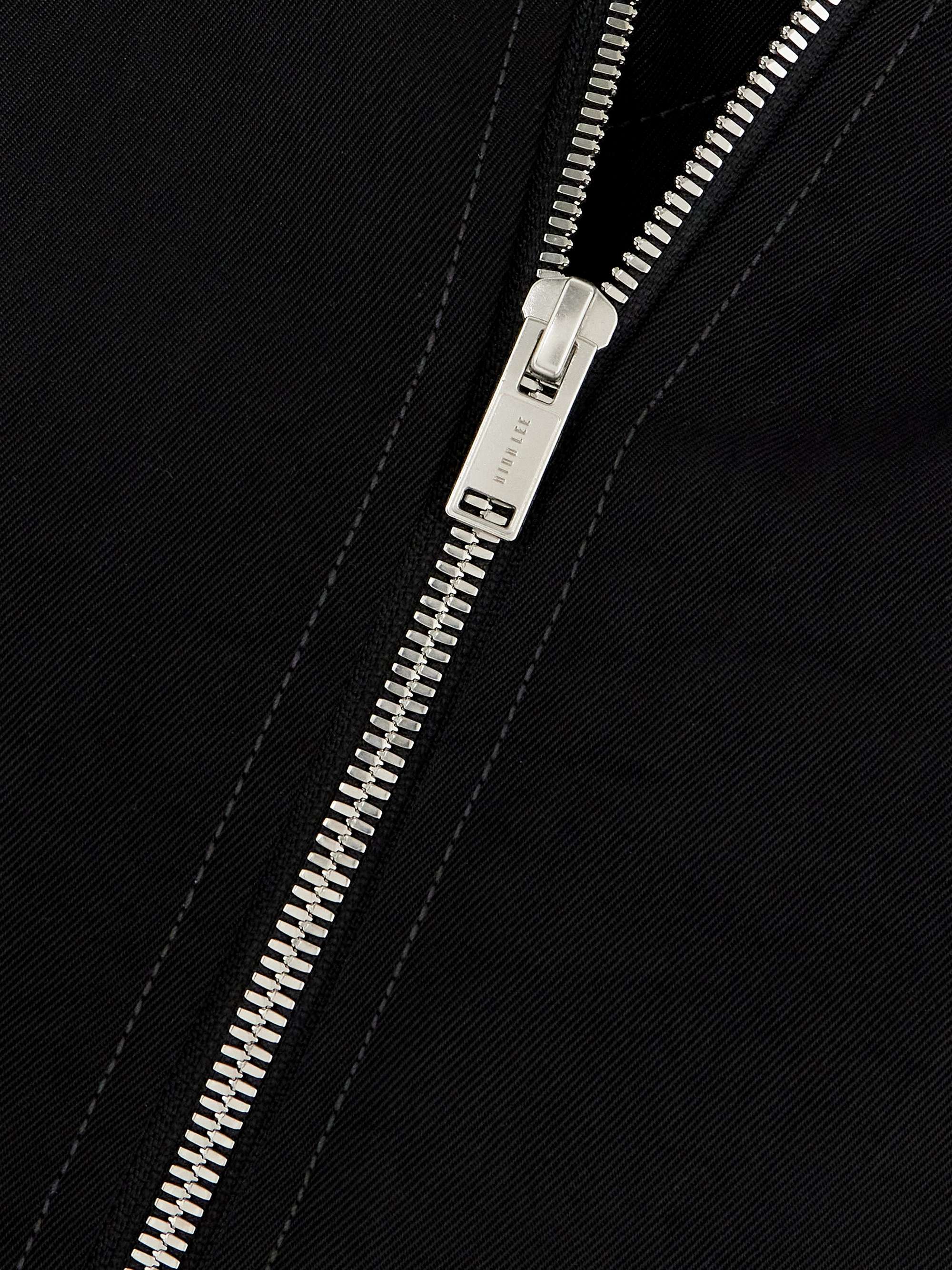 DION LEE 
