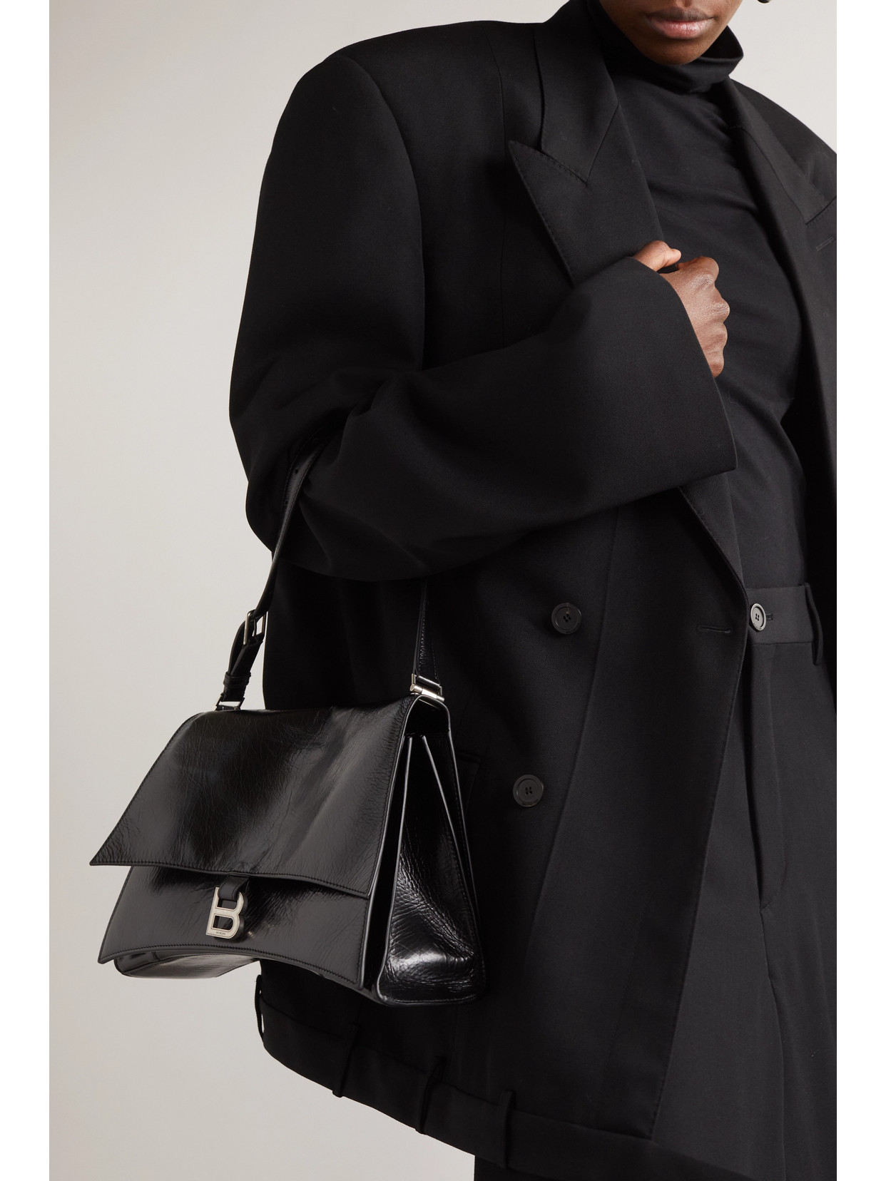 Balenciaga Crush Medium Crinkled-leather Shoulder Bag In Black