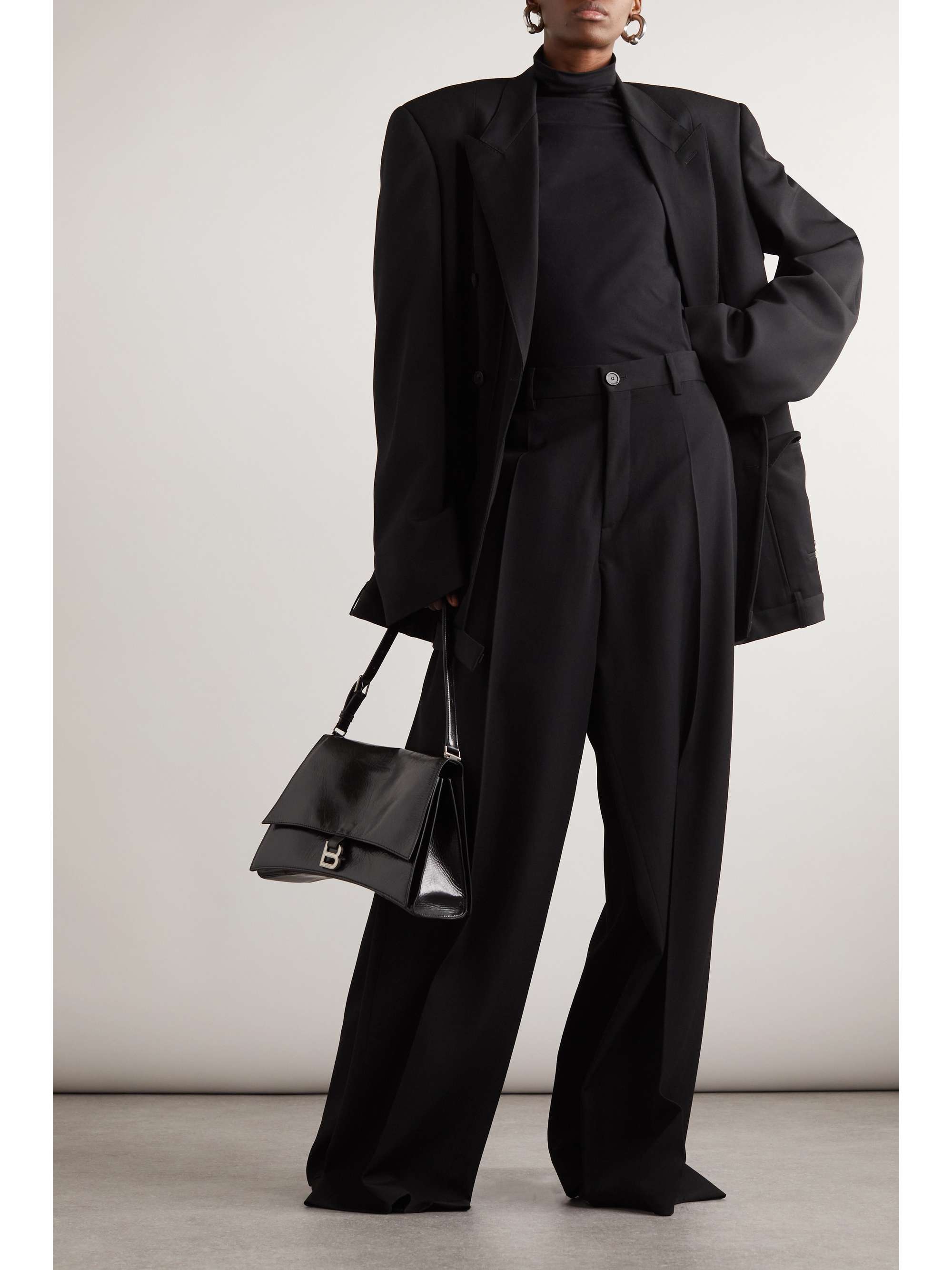 Monaco Schultertasche aus Leder in Knitteroptik | NET-A-PORTER
